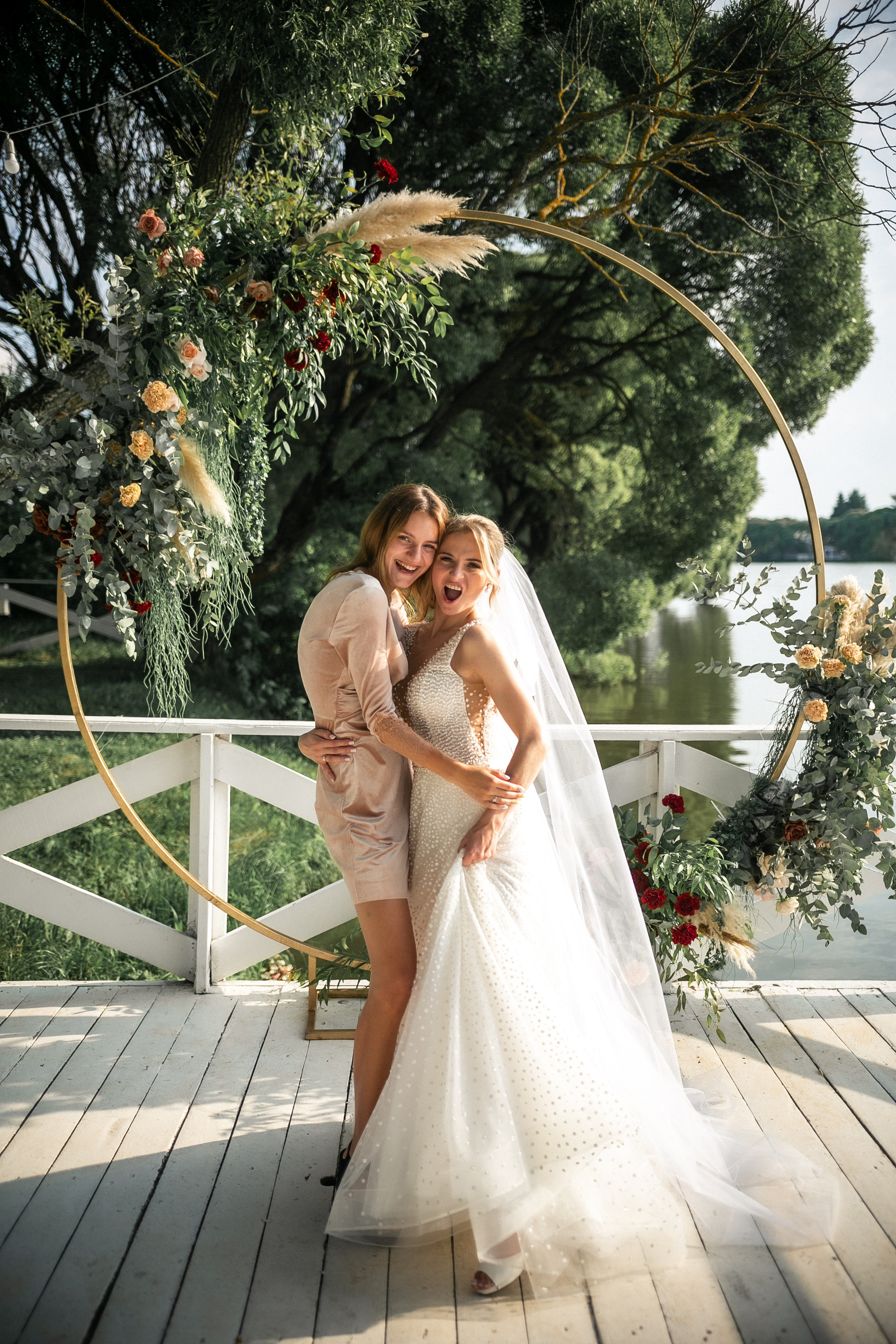 E & M. Photographer Vlad Boytsoff