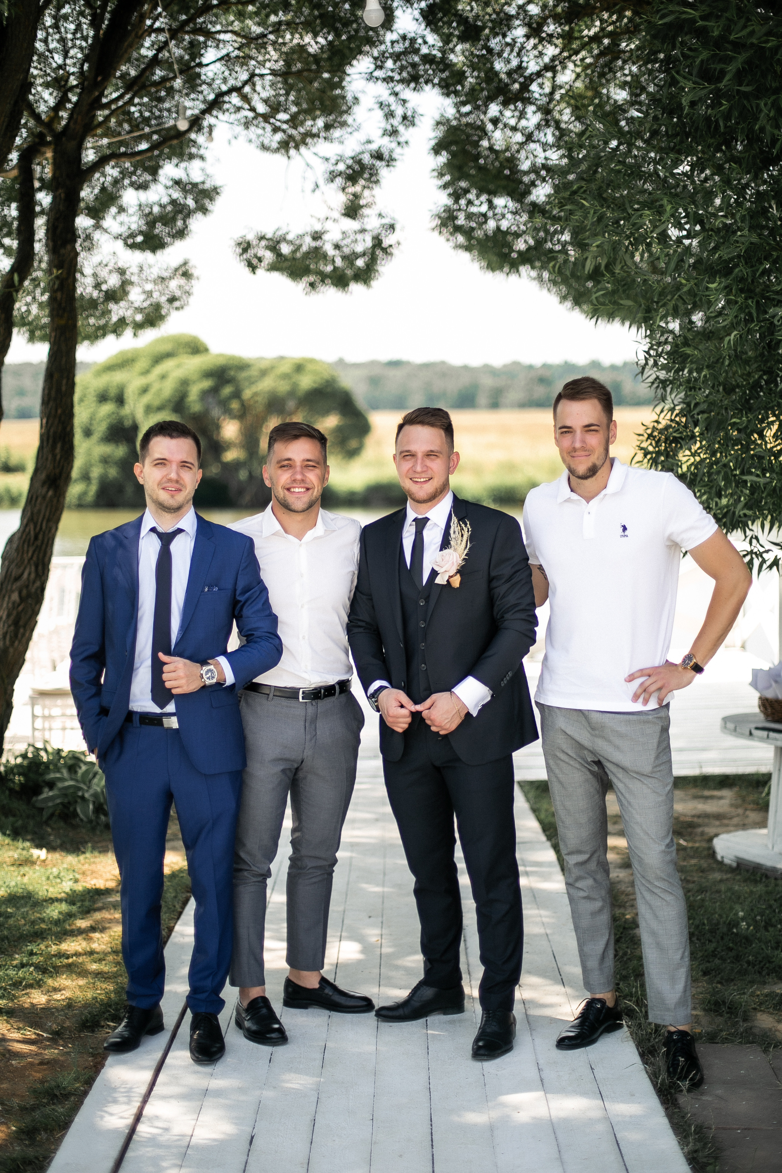 E & M. Photographer Vlad Boytsoff