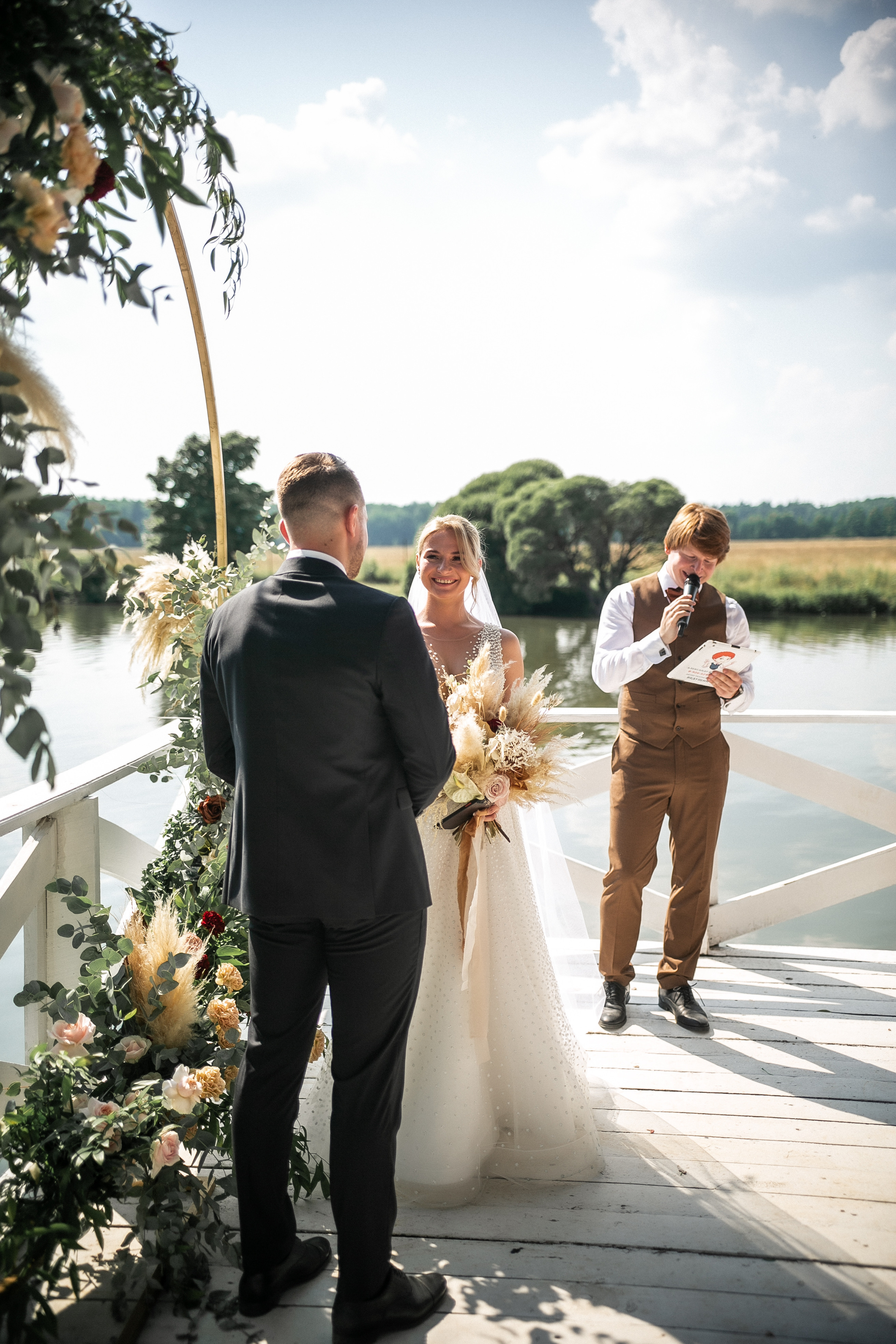 E & M. Photographer Vlad Boytsoff