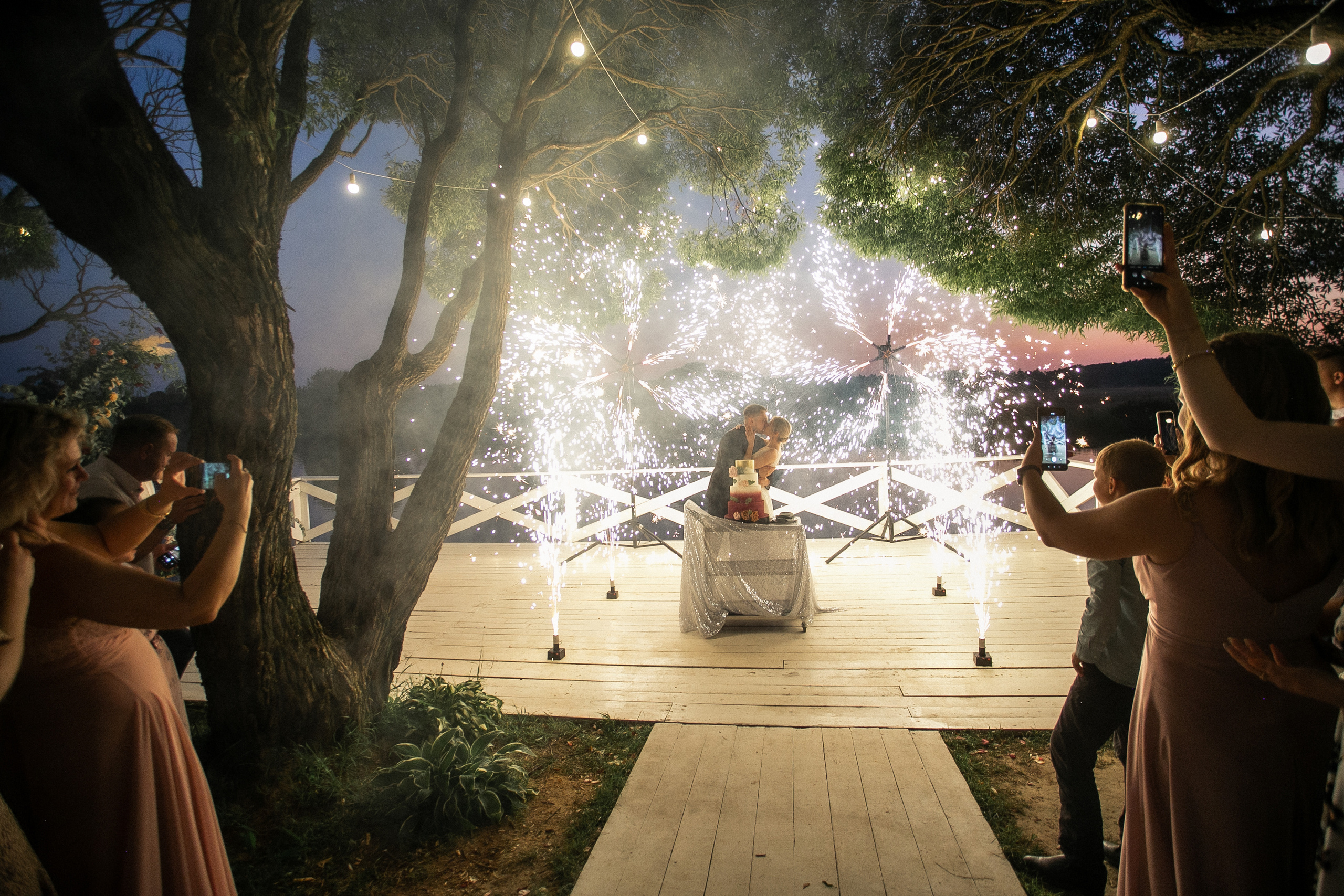 E & M. Photographer Vlad Boytsoff