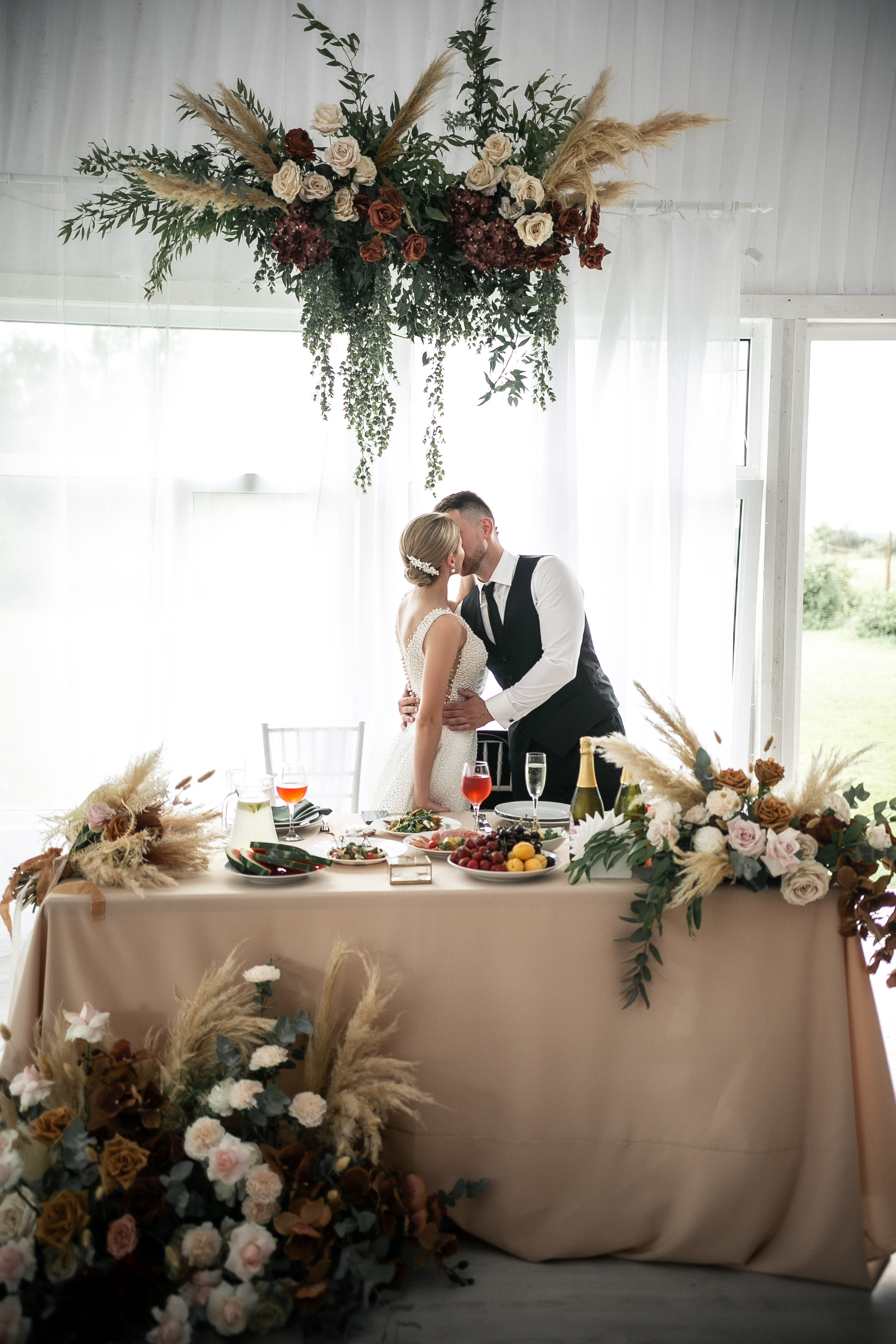 E & M. Photographer Vlad Boytsoff