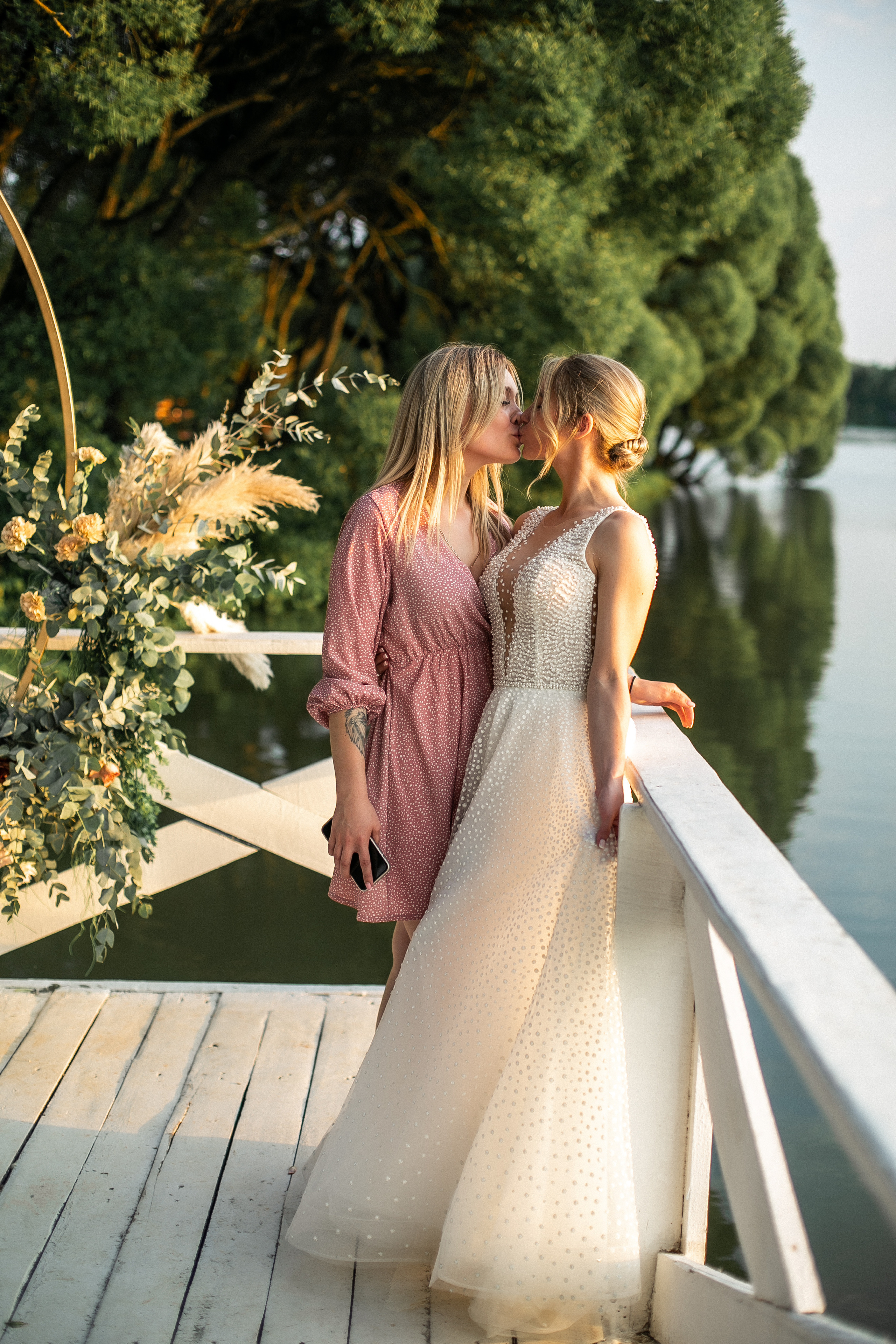 E & M. Photographer Vlad Boytsoff