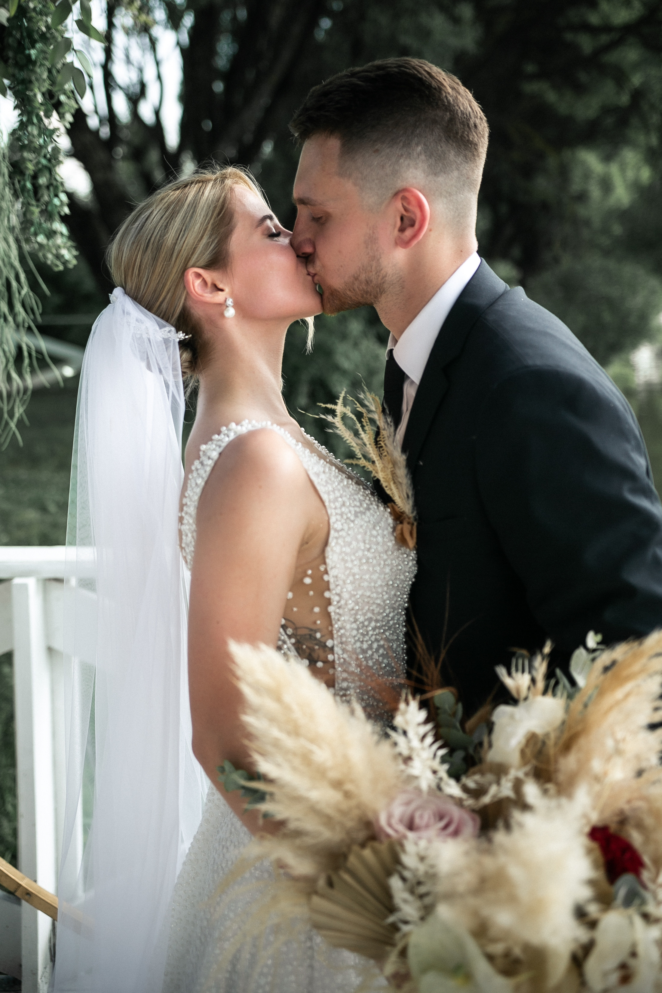 E & M. Photographer Vlad Boytsoff