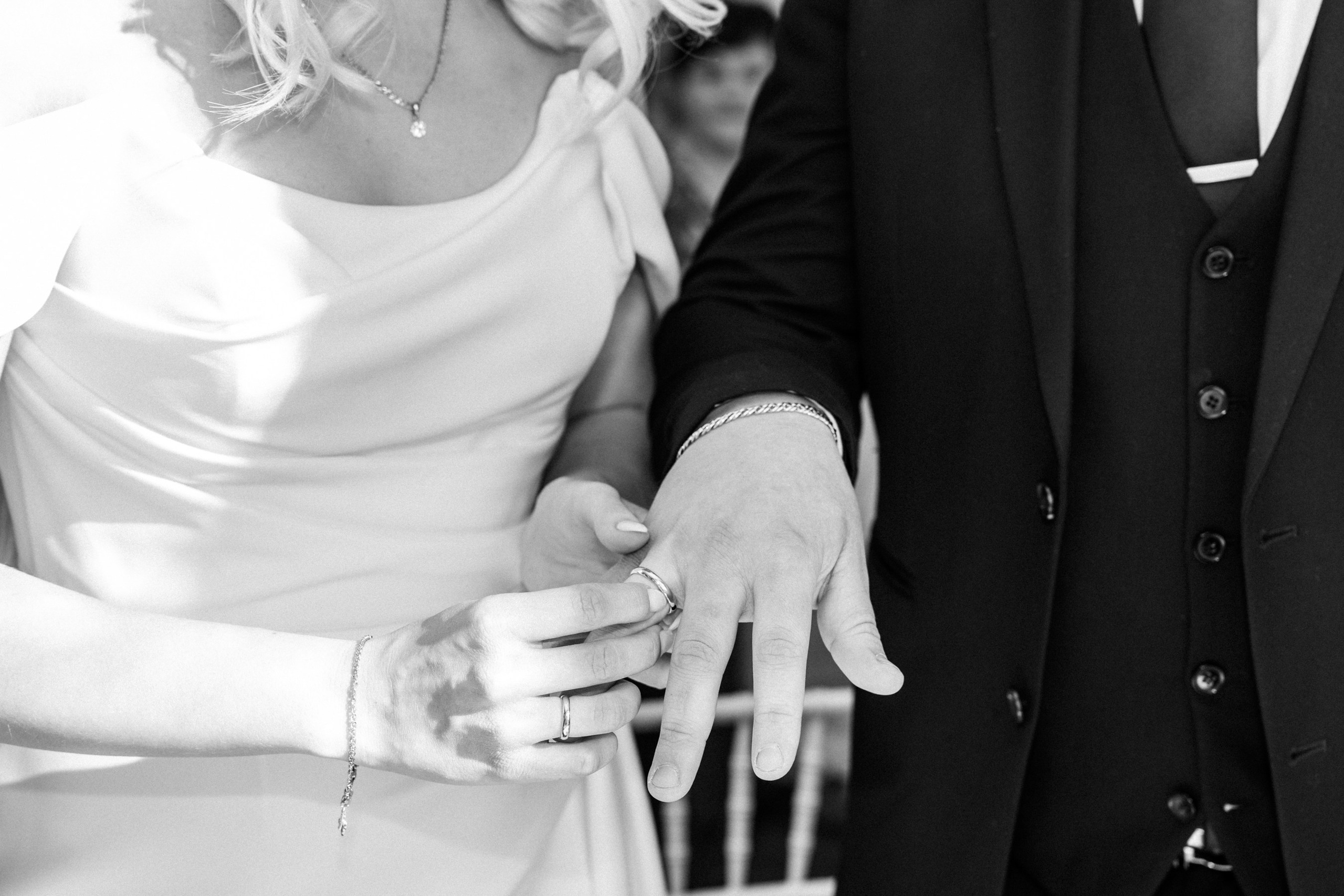 Standesamtliche Trauung Ovelgönne – Natürliche Hochzeitsfotos & Emotionale Reportagen!. Hochzeitsfotografin in Gütersloh | Authentische Hochzeitsreportagen | TK Photographie