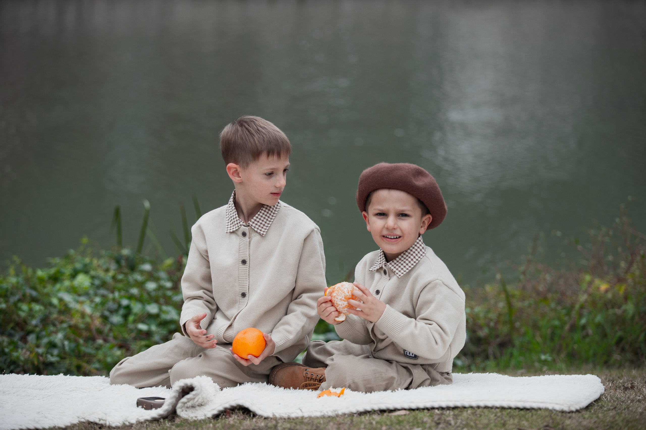 Family photoshoot in Temsa town, Shanghai. Photographer in Shanghai — Lola Pidluskaya