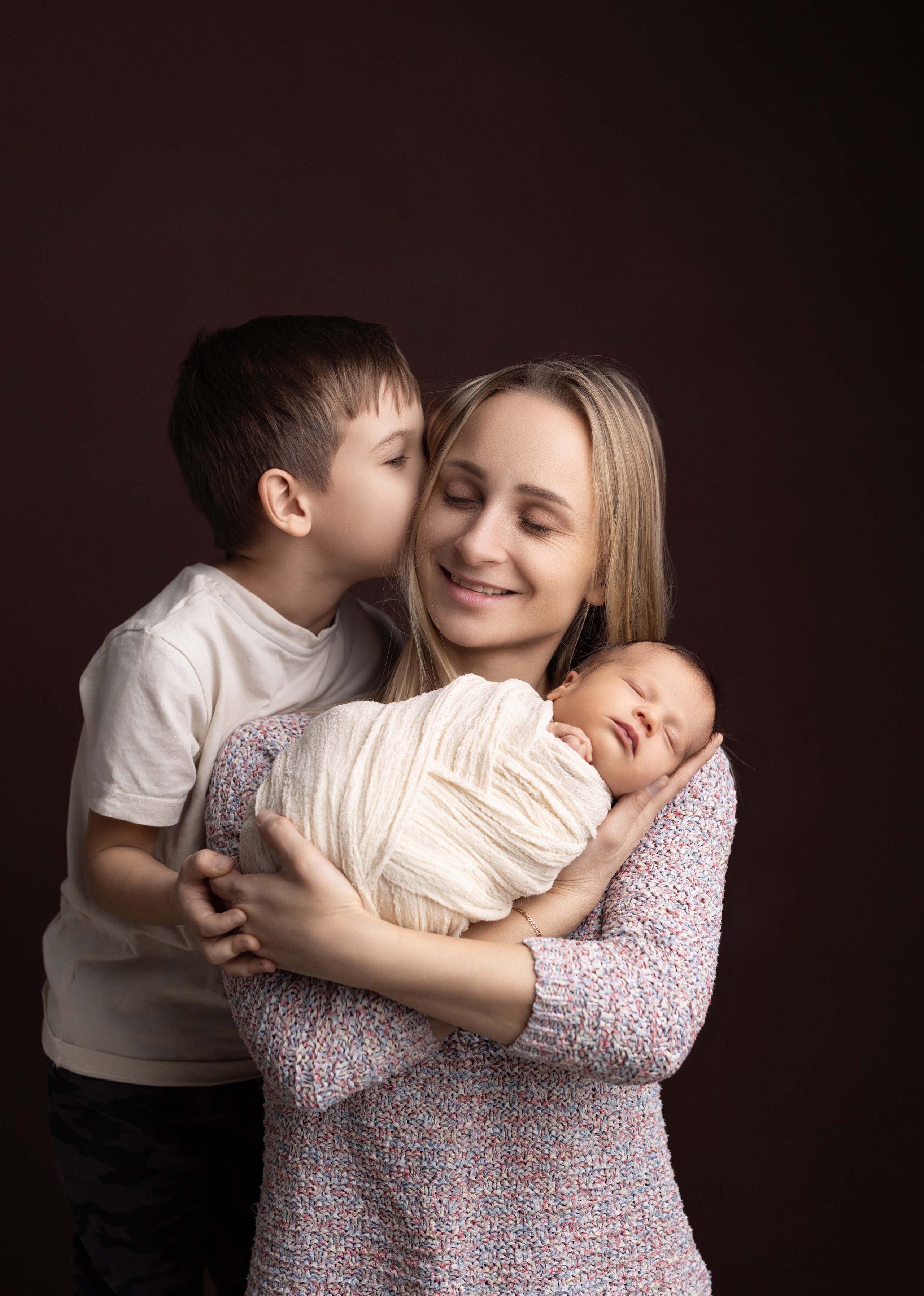 Newborn Classic. Newborn, kids, family photographer based near Zurich, Switzerland