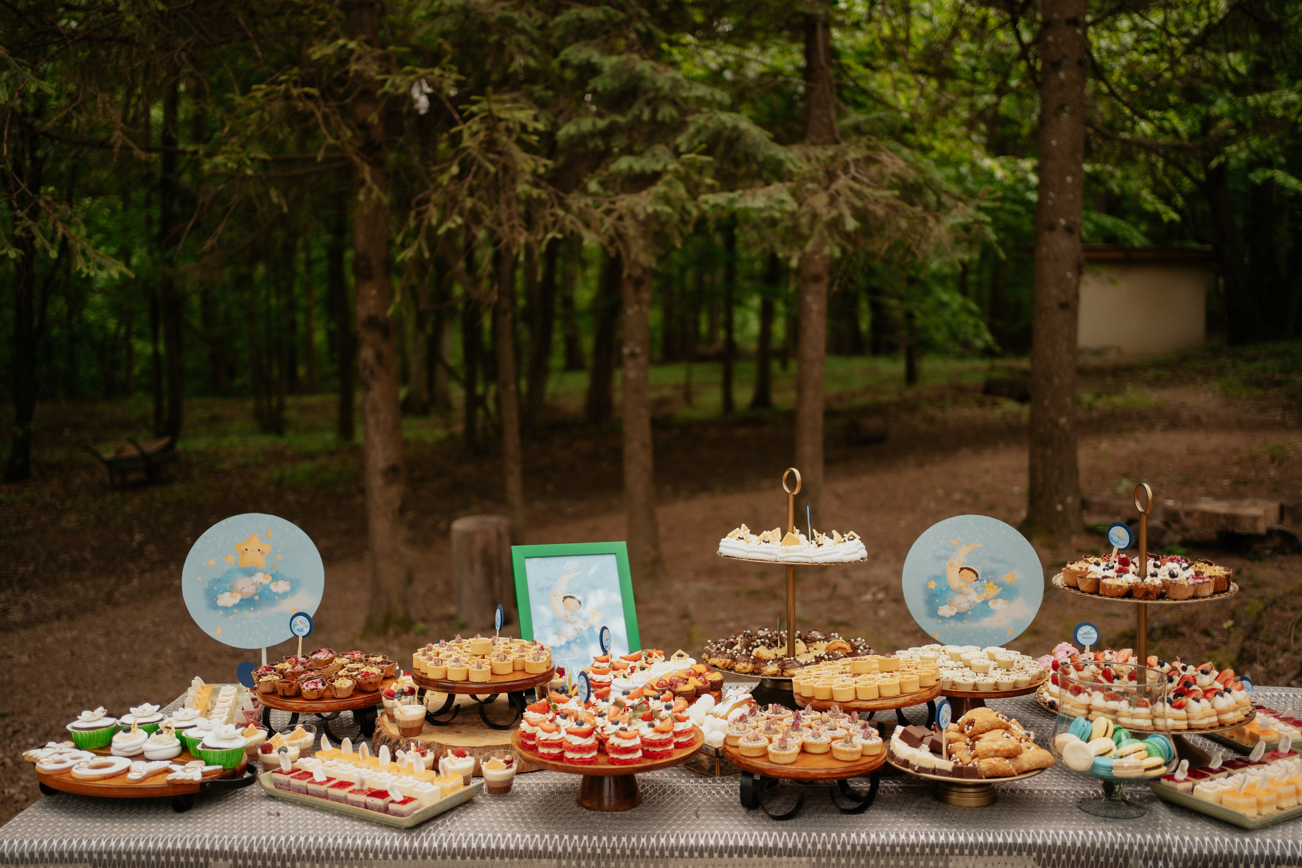 Teodor’s Baptism. Fotograf Nunta Iasi - Hearts & Pictures