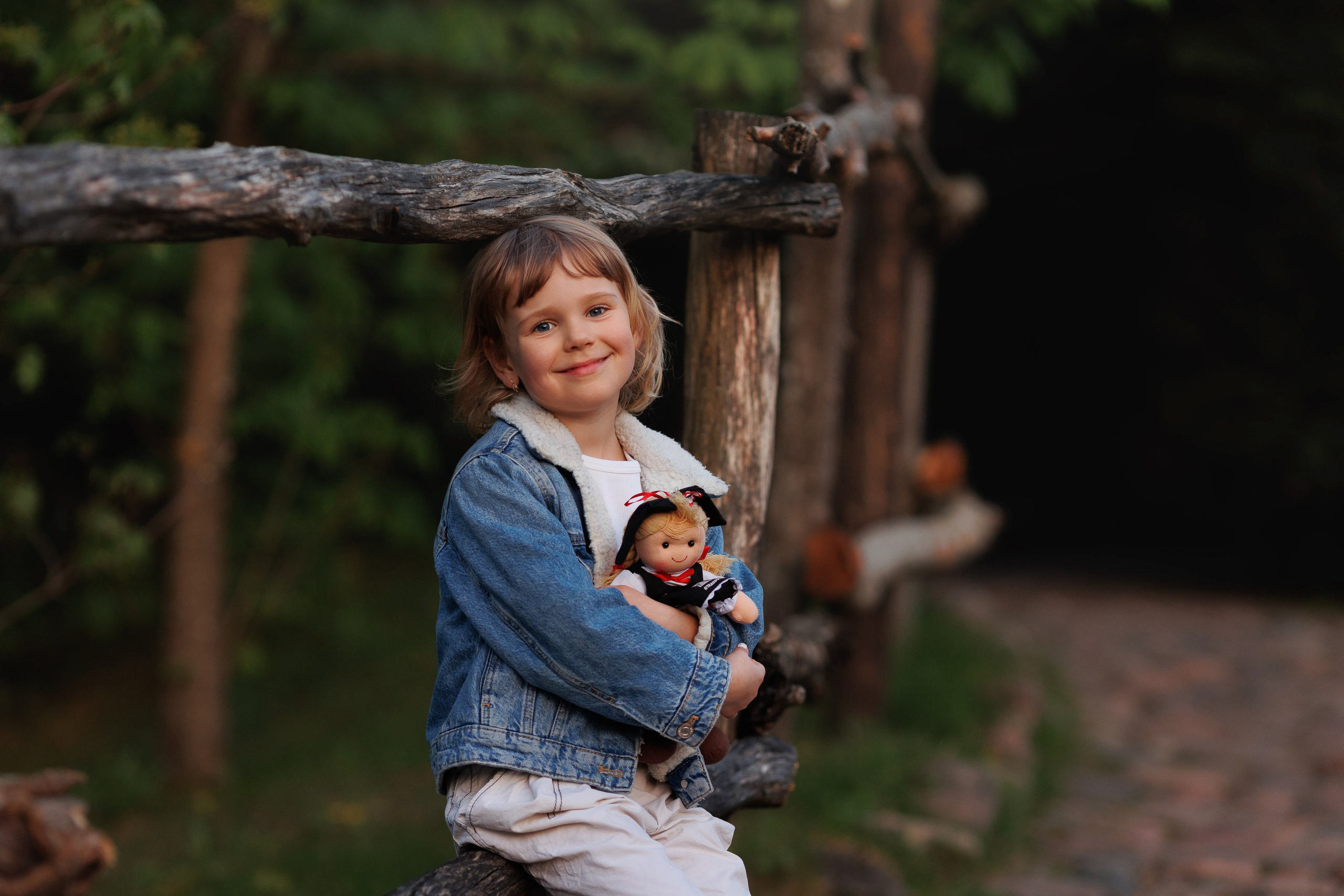 Рядом с мамой. Family photographer in Vilnuis Svetlana Naumova