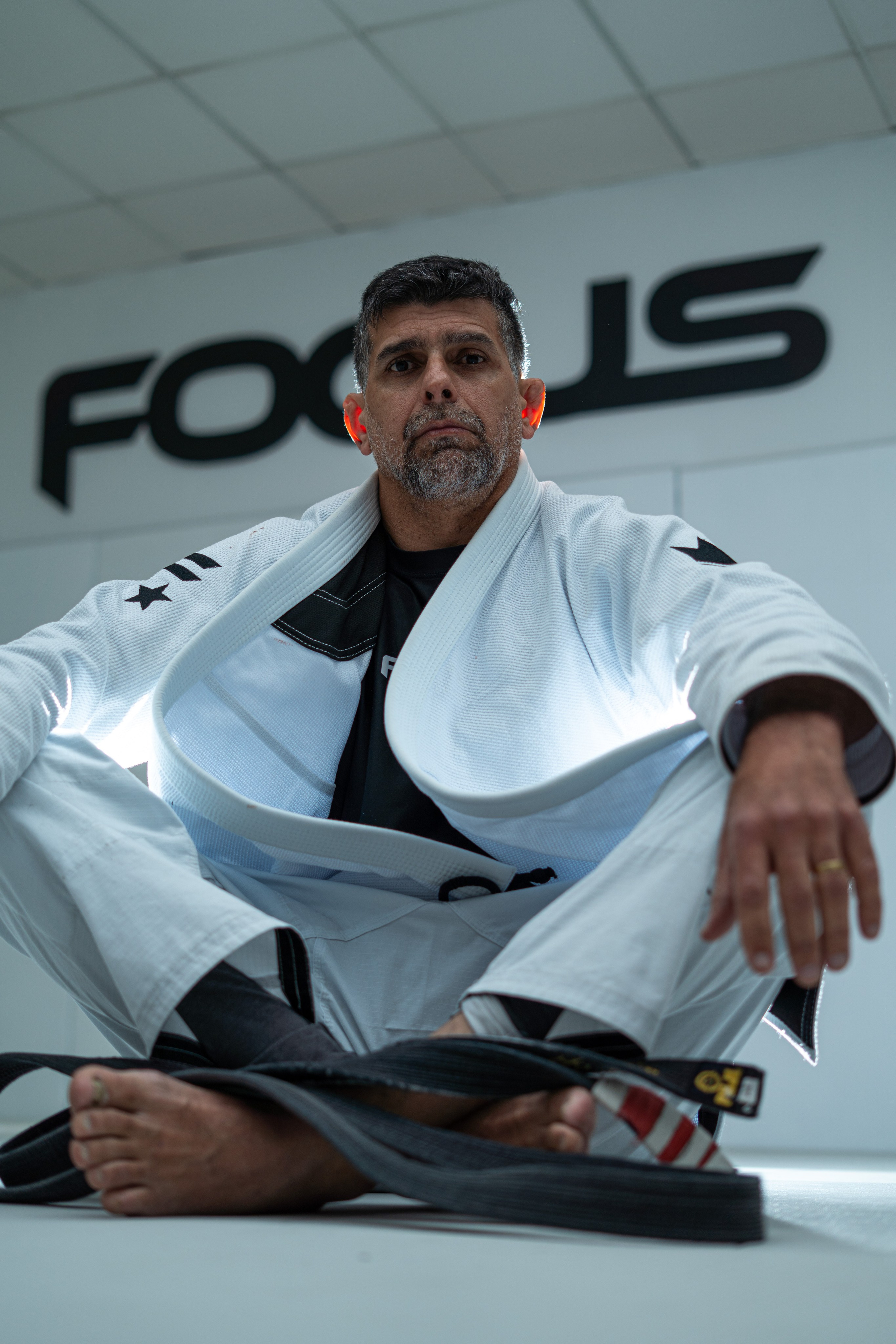 Alexandre Azevedo. Frames by Giovani Braga