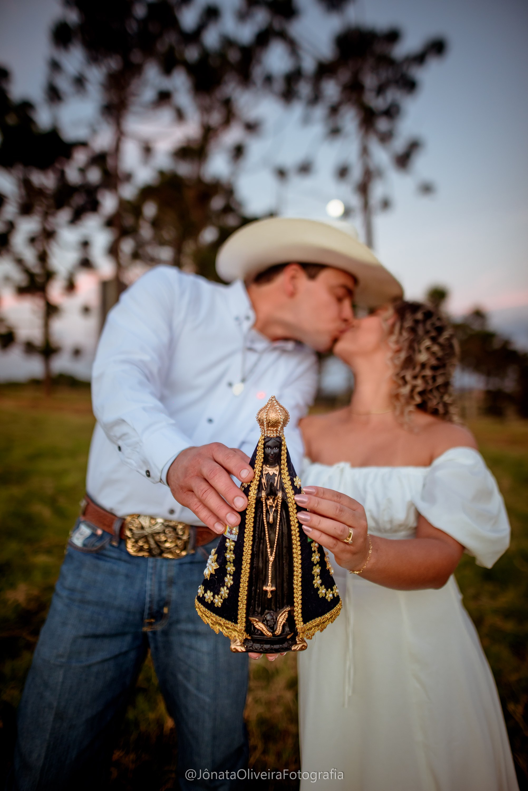Pre Wedding Luérica e Vinicius. Fotografia de casamentos e ensaios em avaré Jônata Oliveira
