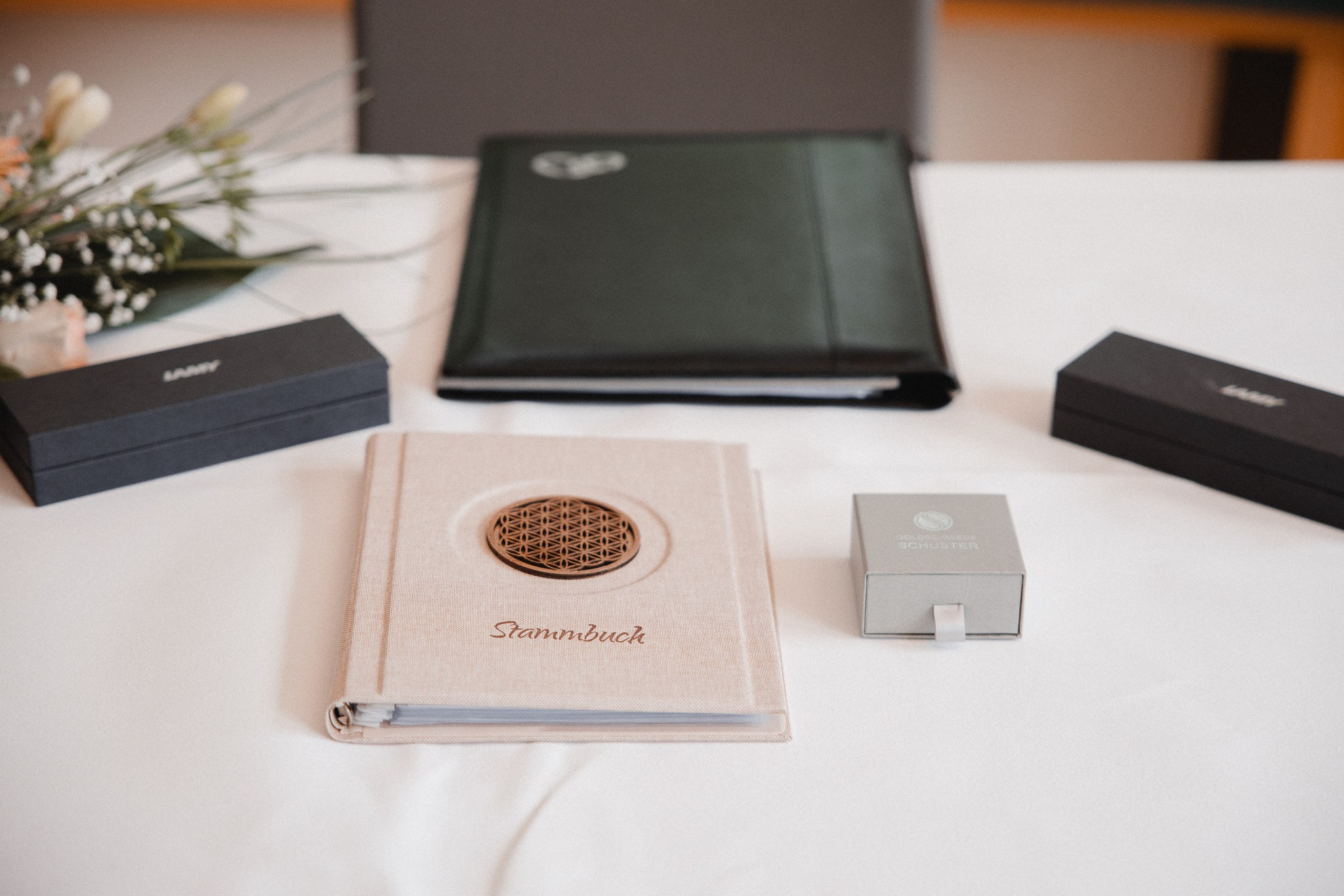 PEGGY & DENNIS | FLETCHER WALDHOTEL NORDRHEIN-WESTFALEN. Photographer in Bochum Dolia Halyna