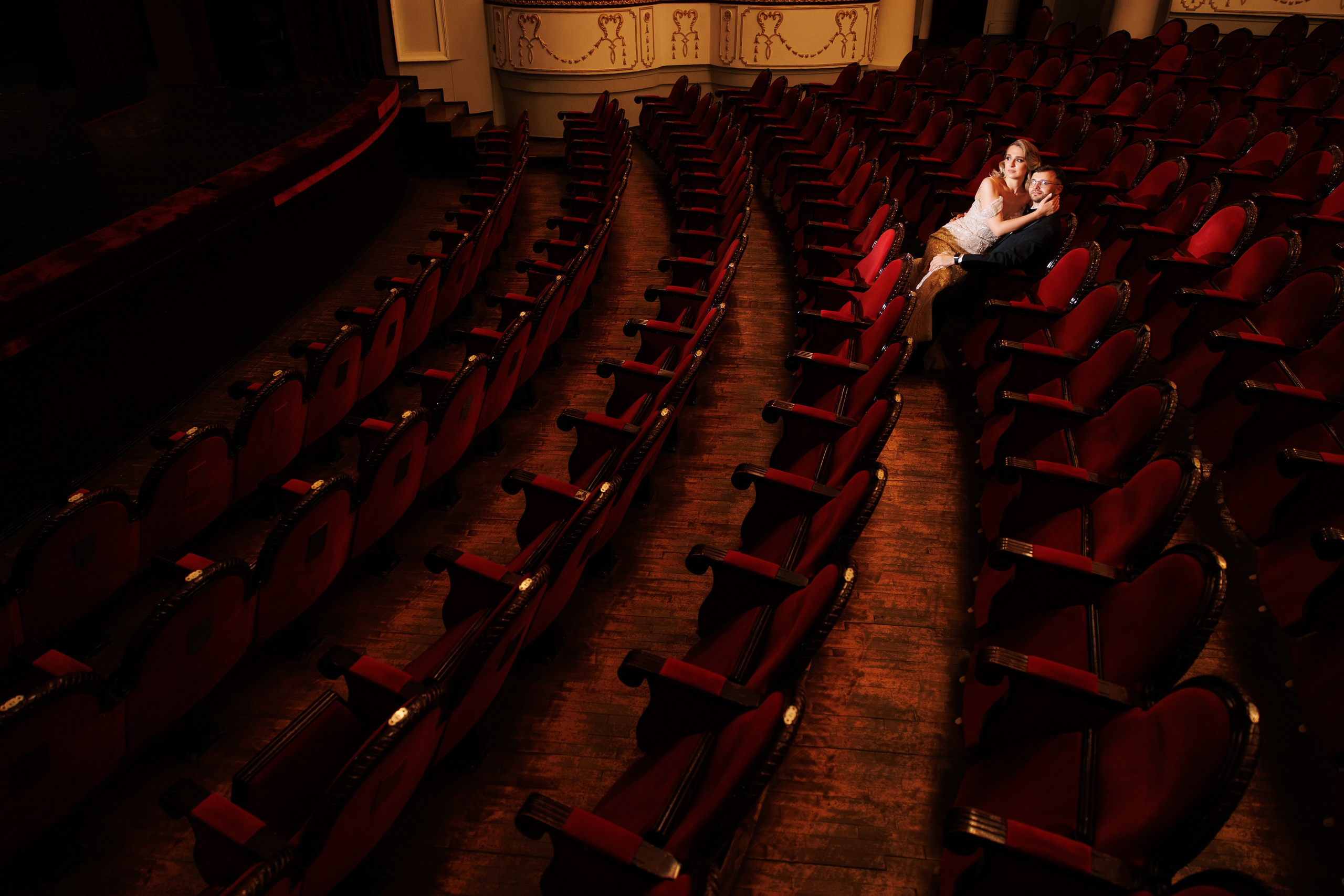 Atingerea e Dragoste. Servicii Foto Video în Chișinău și Europa ID-Brothers