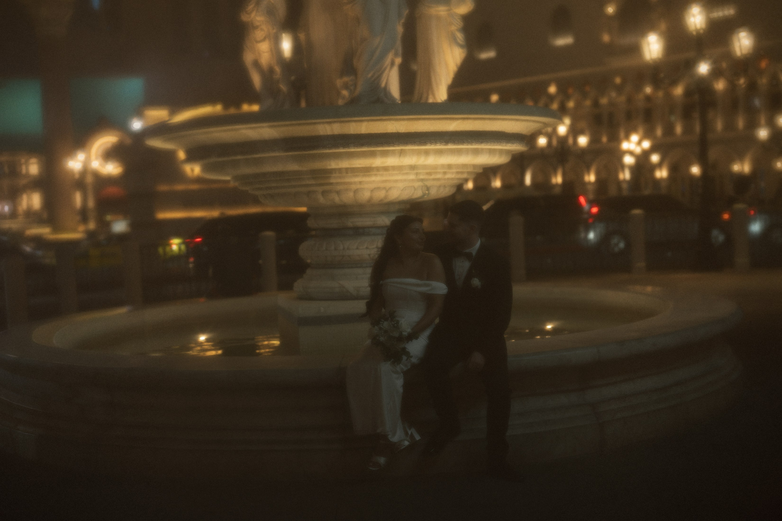 Amy&Alex. Wedding & elopement photographer Viktoriya Kravtsov. Las Vegas