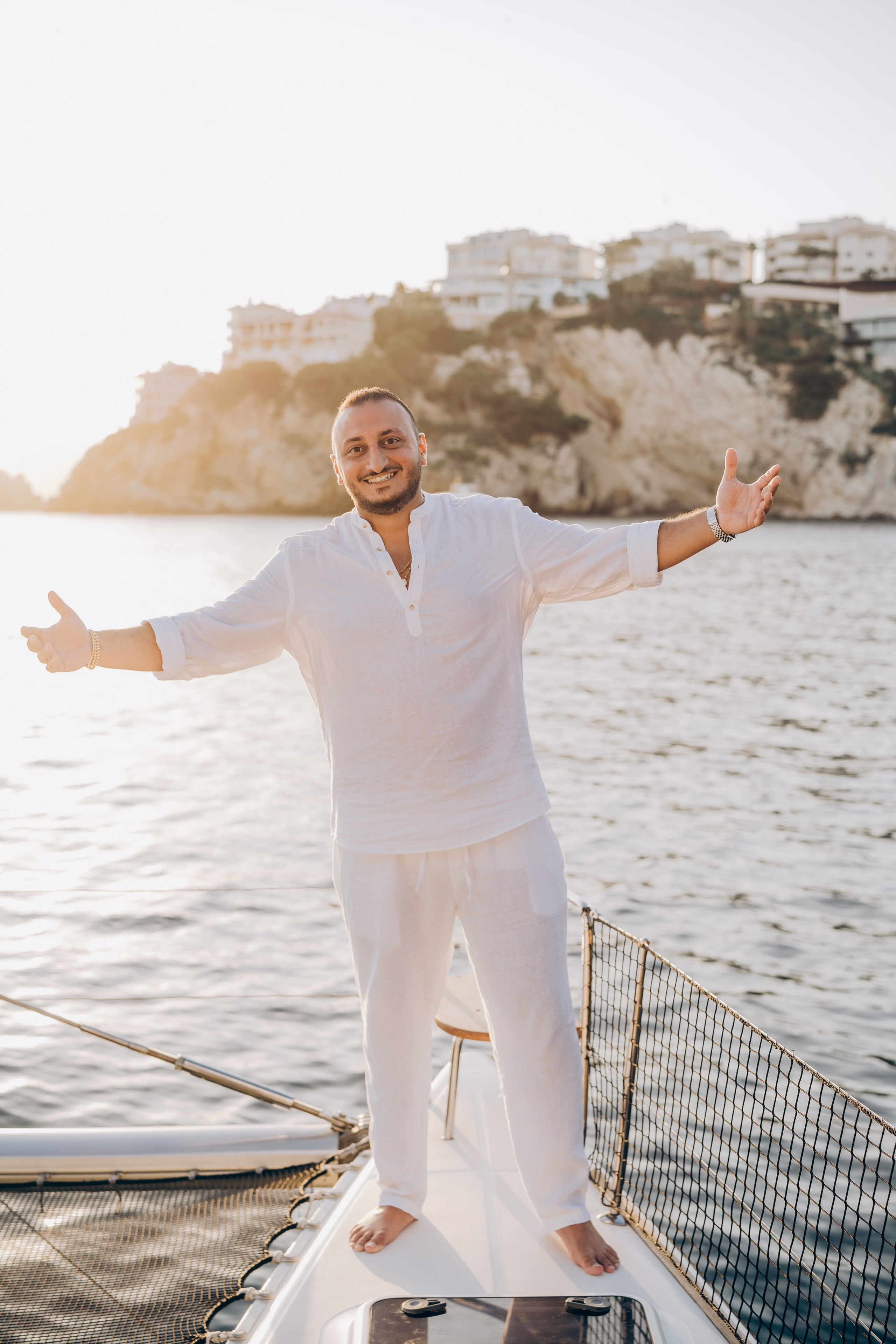 Engagement on a yacht at sunset. Фотограф у Пальма де Майорка