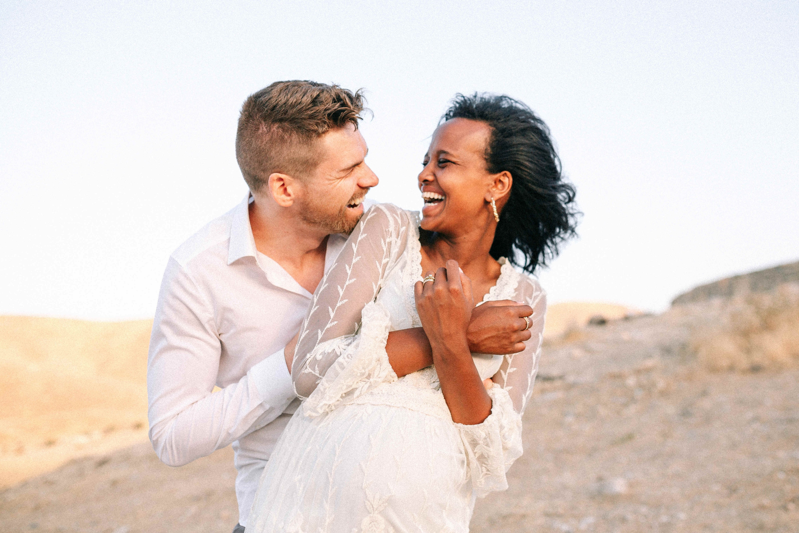 PHOTO SESSION IN THE DESERT NEAR MAALE ADUMIM. PHOTOGRAPHER IN ISRAEL