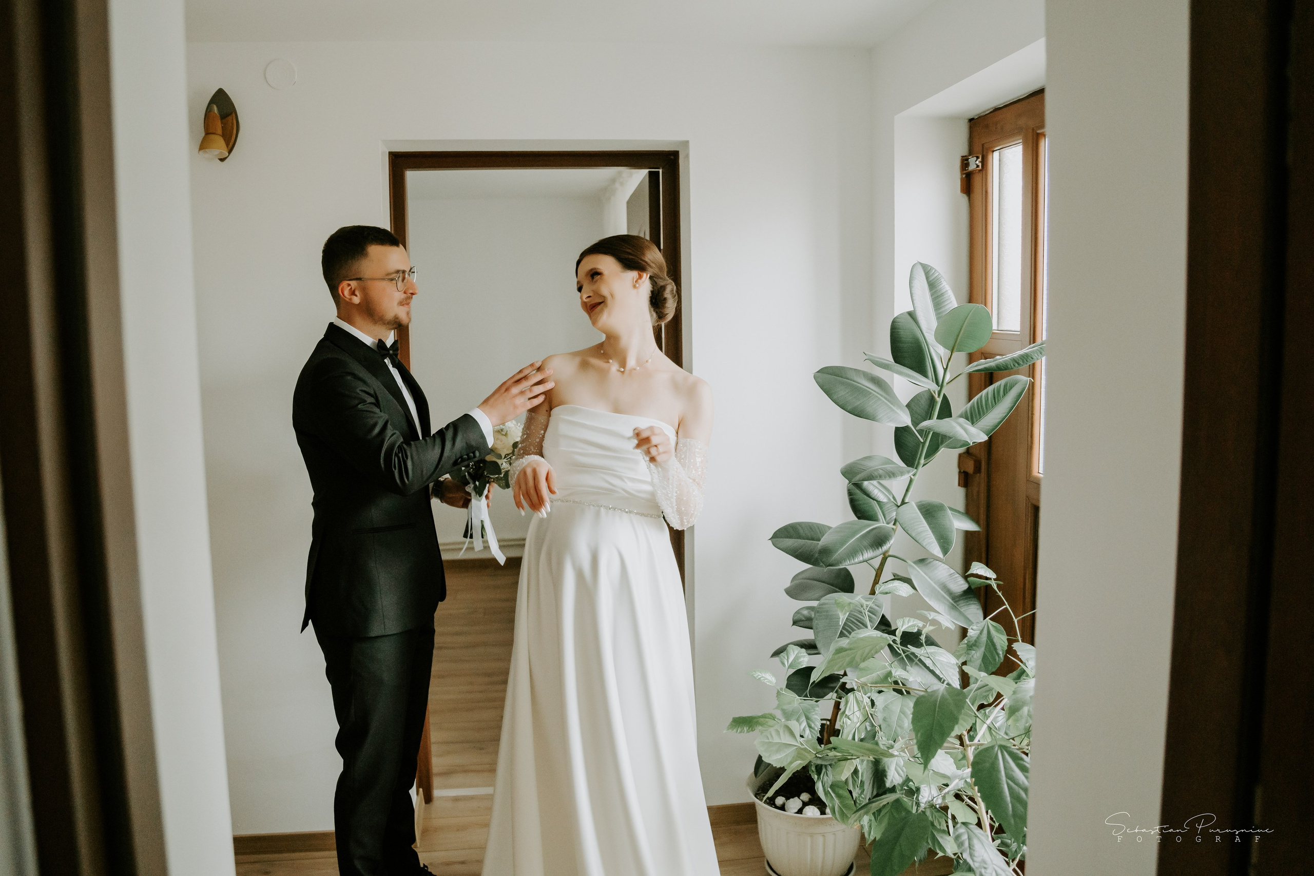 Mădălina & Alexandru. Sebastian Purusniuc Fotograf - Iasi