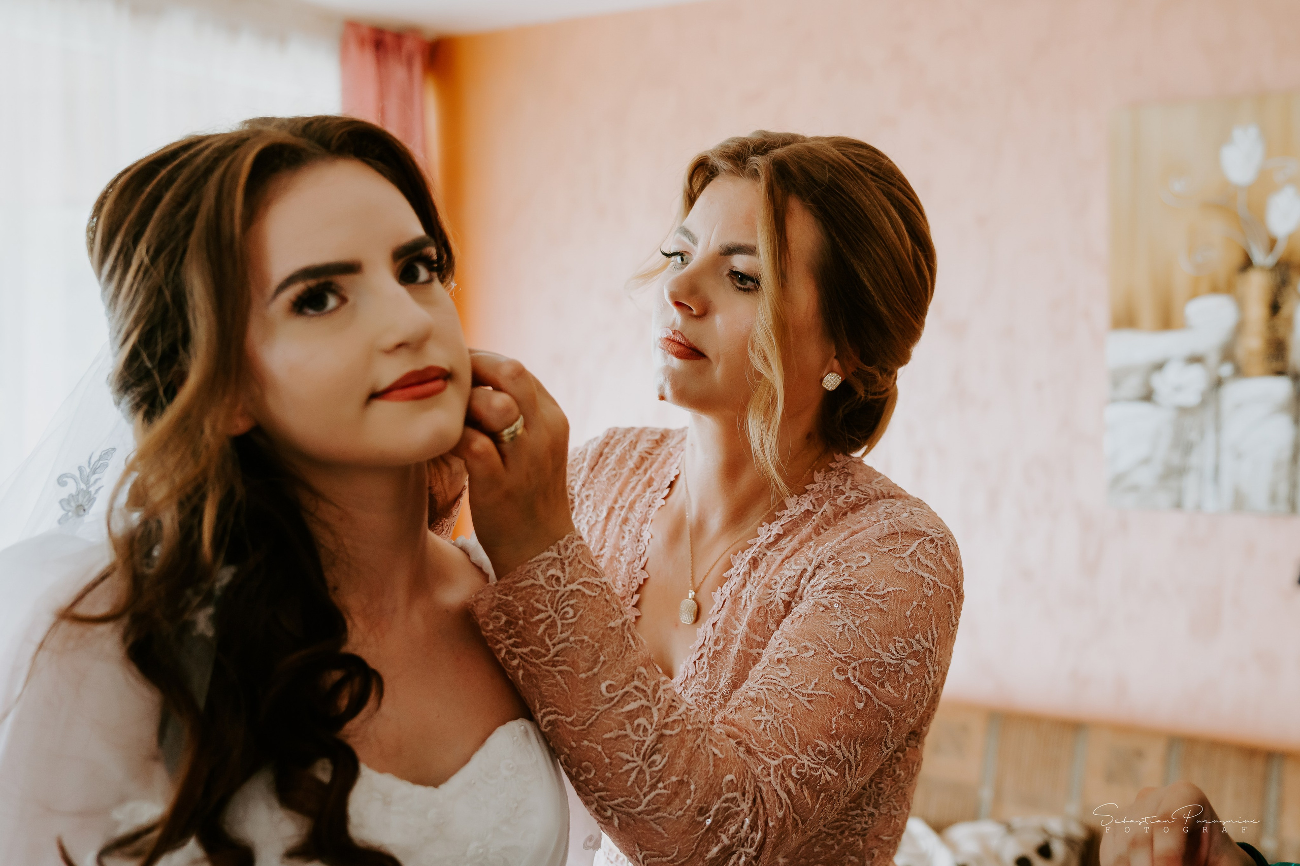 Roxana & Florin. Sebastian Purusniuc Fotograf - Iasi