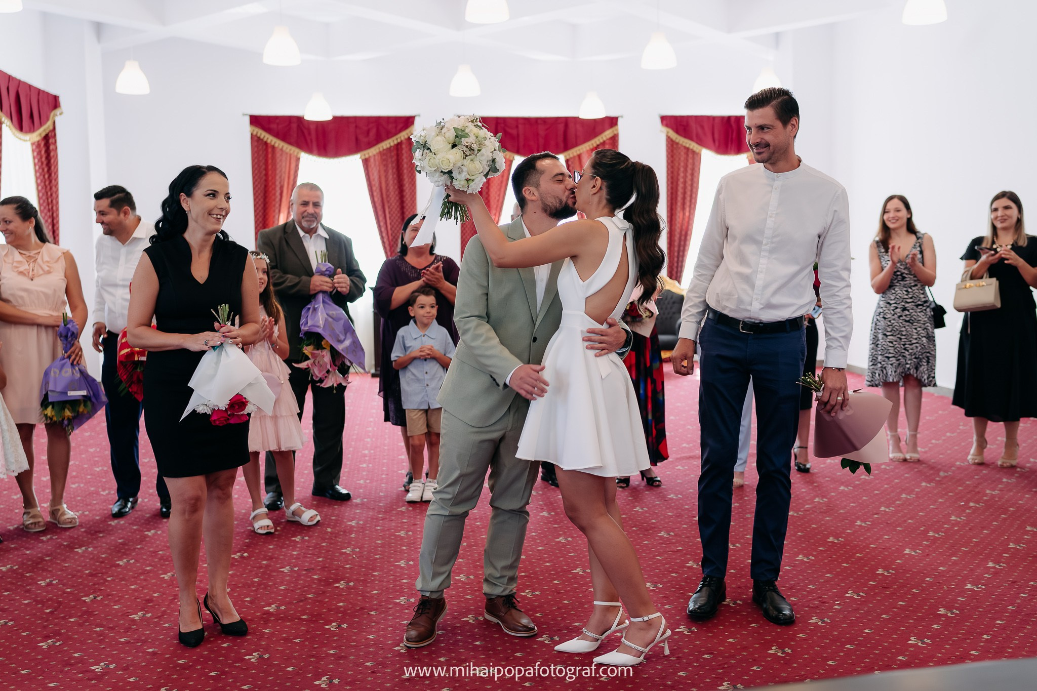 Fotograf Cununie Civilă în București - Mihai Popa Fotograf. Fotograf Nuntă & Botez București - Mihai Popa | Dincolo de oameni, imortalizez emoții!