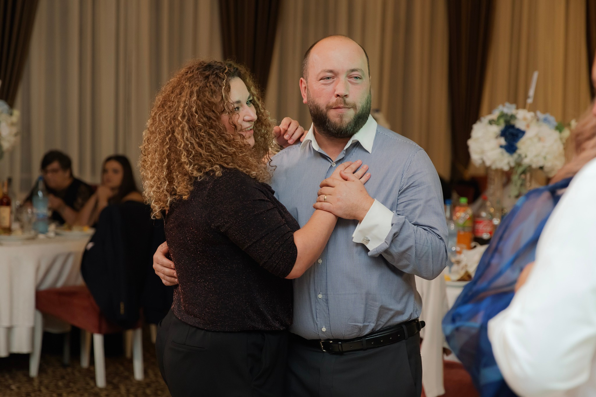 Mihai & Oana. Servicii foto-video profesionale, pentru momente de neuitat