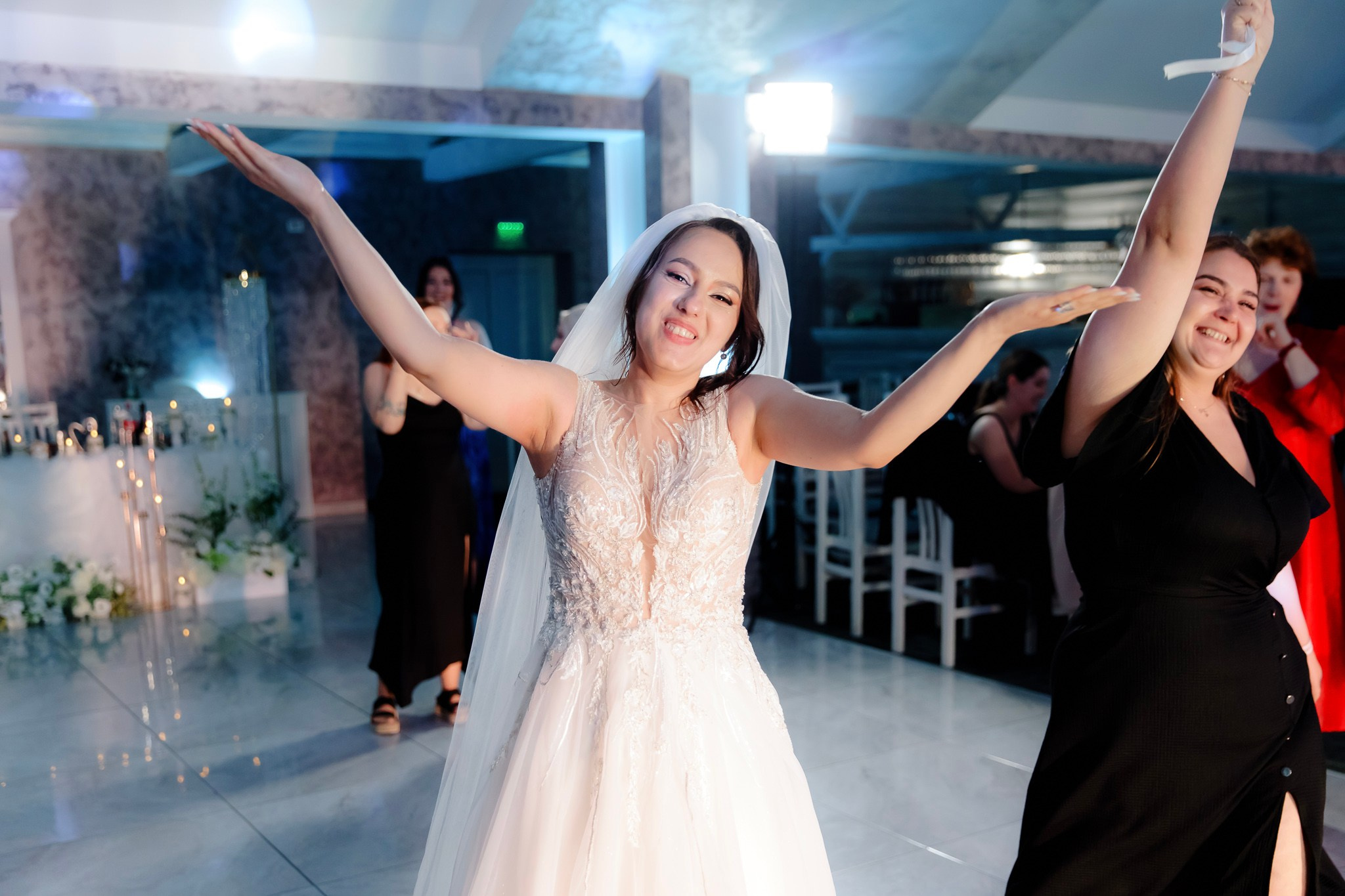 Ioana & Ionuț | Nuntă de poveste la Păstrăvăria Poiana din Mălini județul Suceava. Servicii foto-video profesionale, pentru momente de neuitat