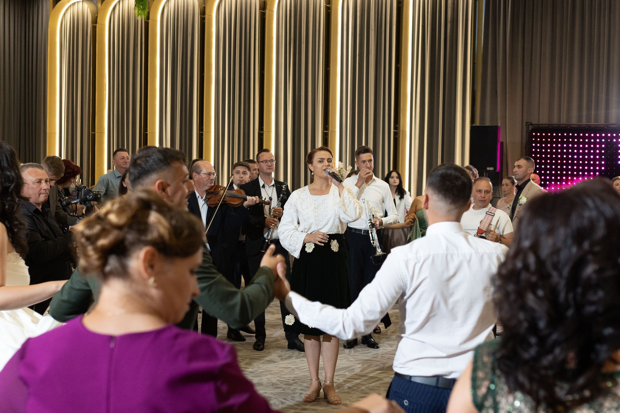 Nunta Nicoleta & Răzvan | Fotografie & Videografie Profesională. Servicii foto-video profesionale, pentru momente de neuitat