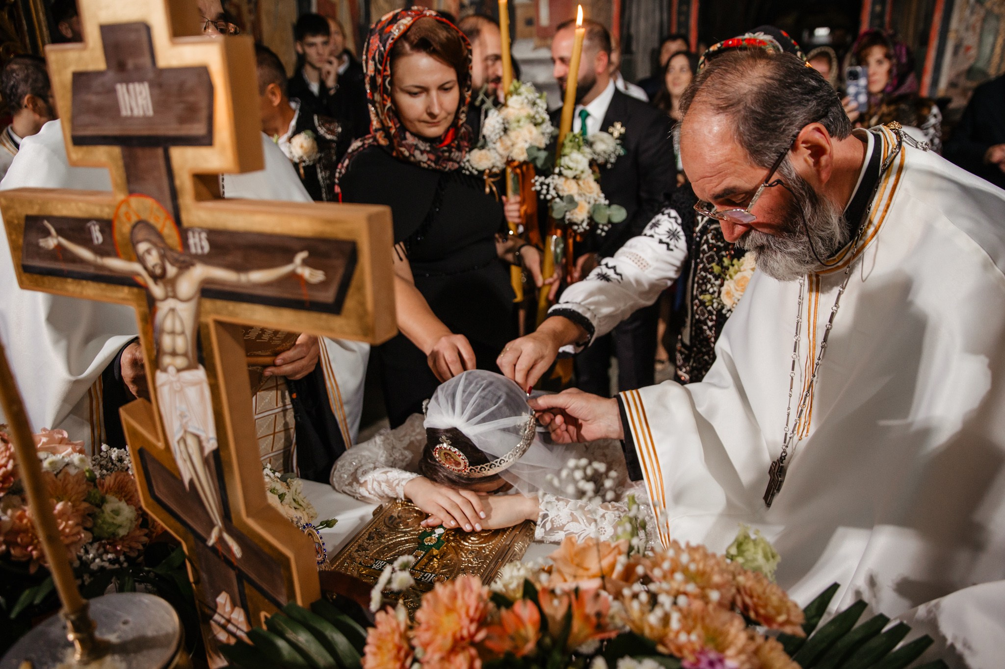 Nunta de Poveste la Sucevița: Cristi și Andreea. Servicii foto-video profesionale, pentru momente de neuitat