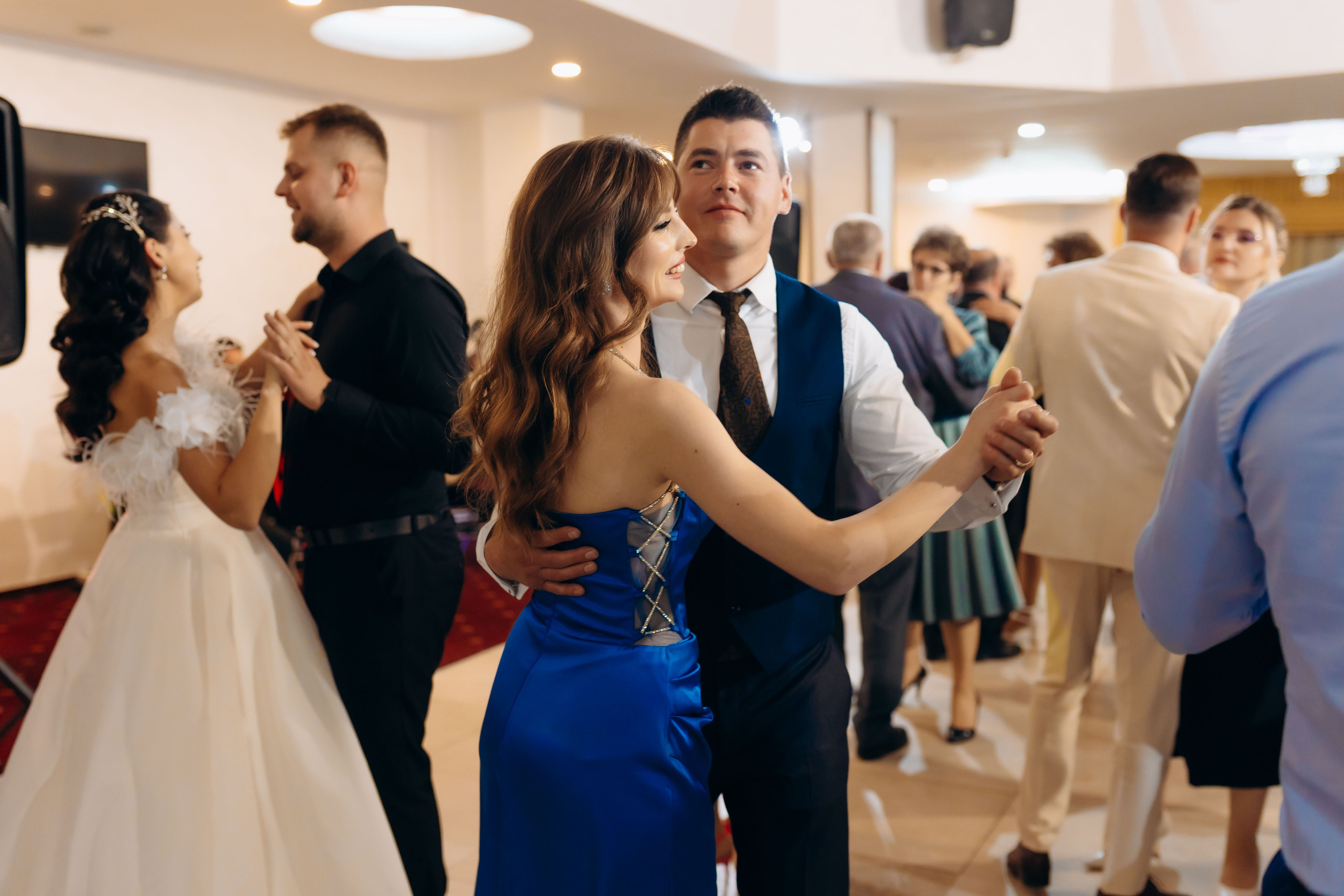 Loredana & Emilian – Ziua Nunții | Videografie - fotografie Botez Suceava, Iași, Botoșani. Servicii foto-video profesionale, pentru momente de neuitat