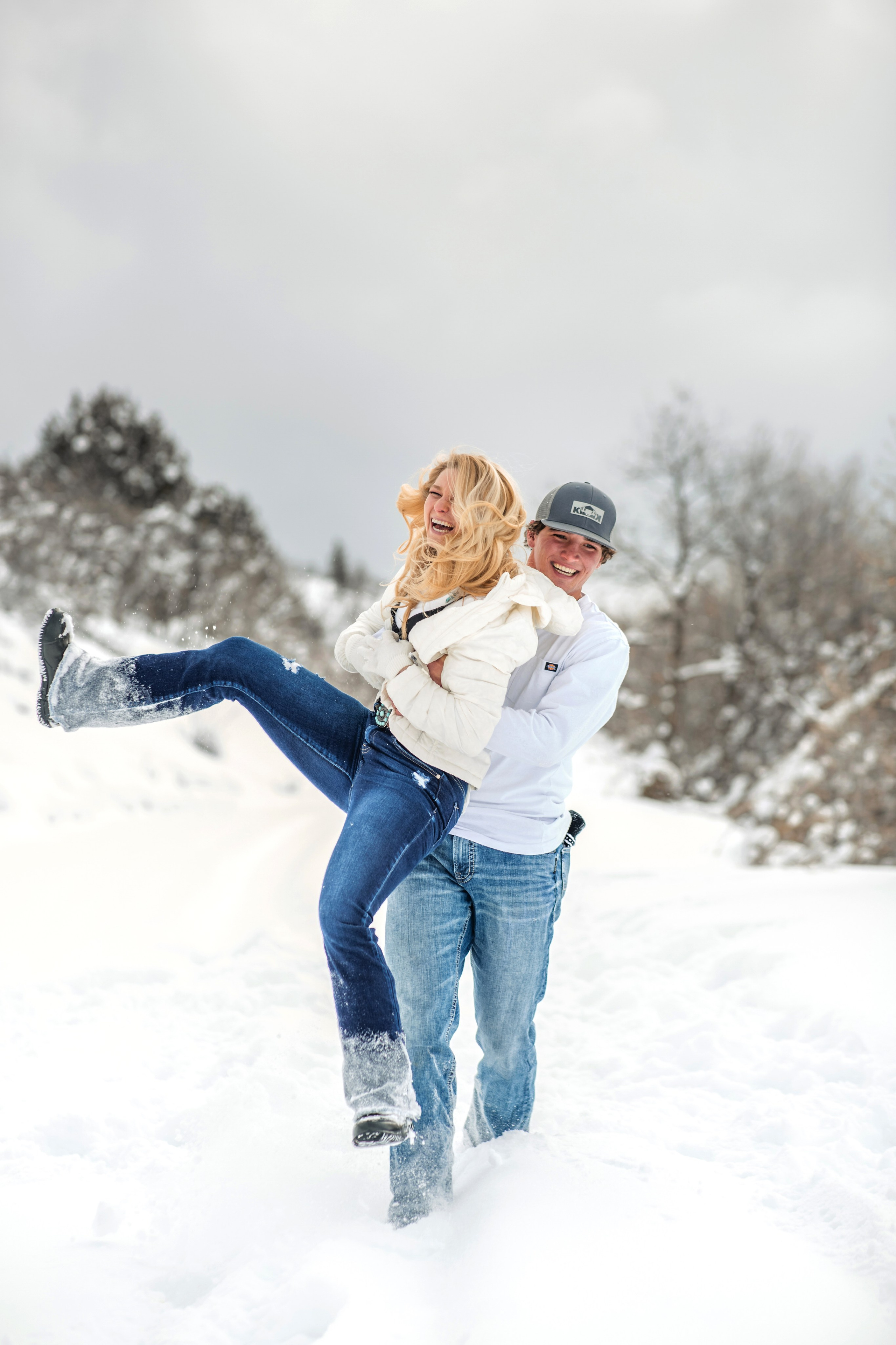 Engagements. Wedding photographer Utah. Weddings, Families, Portraits