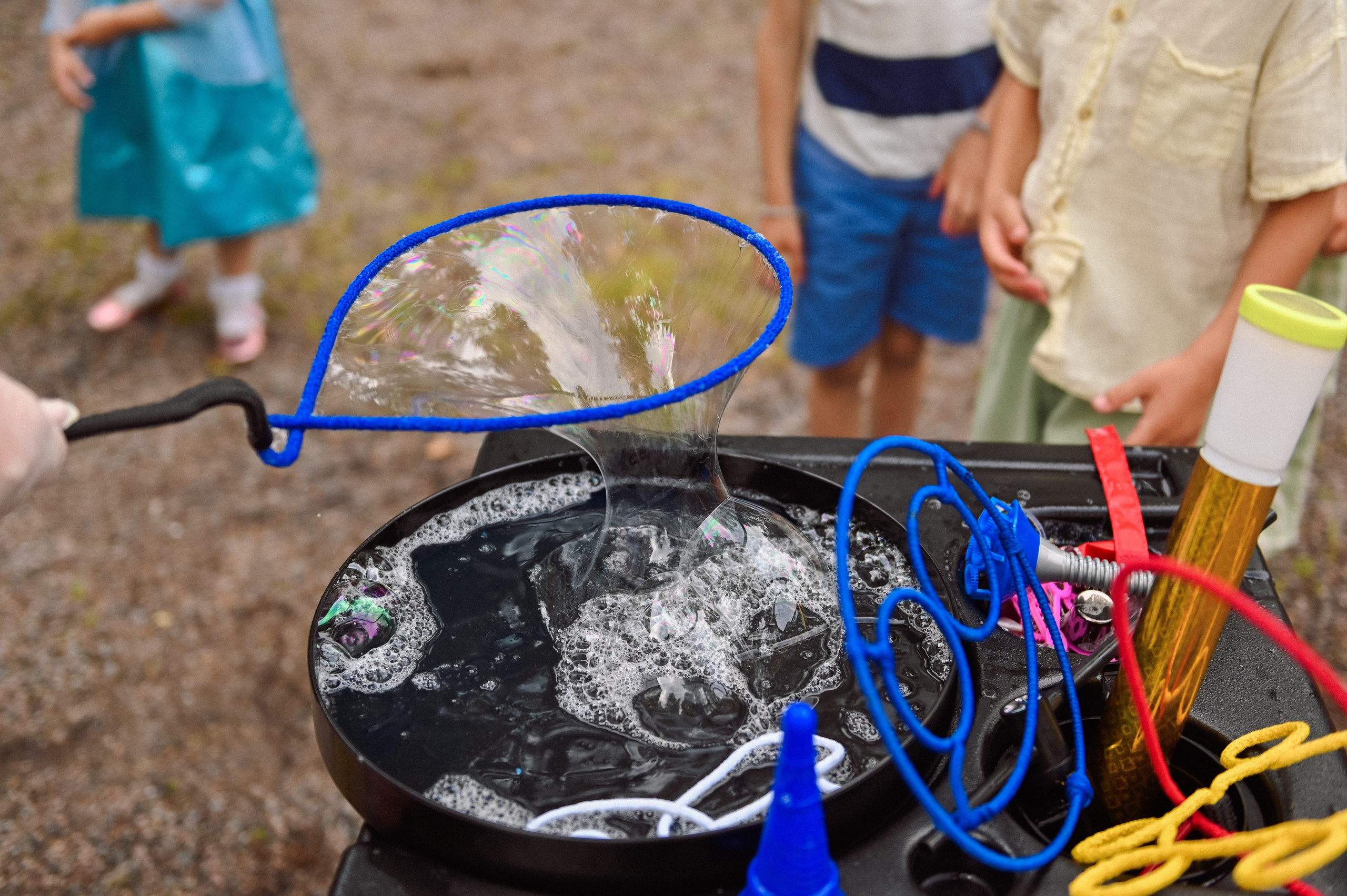 Праздник во дворе дома. Детский и семейный фотограф в финляндии дина пулкка. контент фотограф