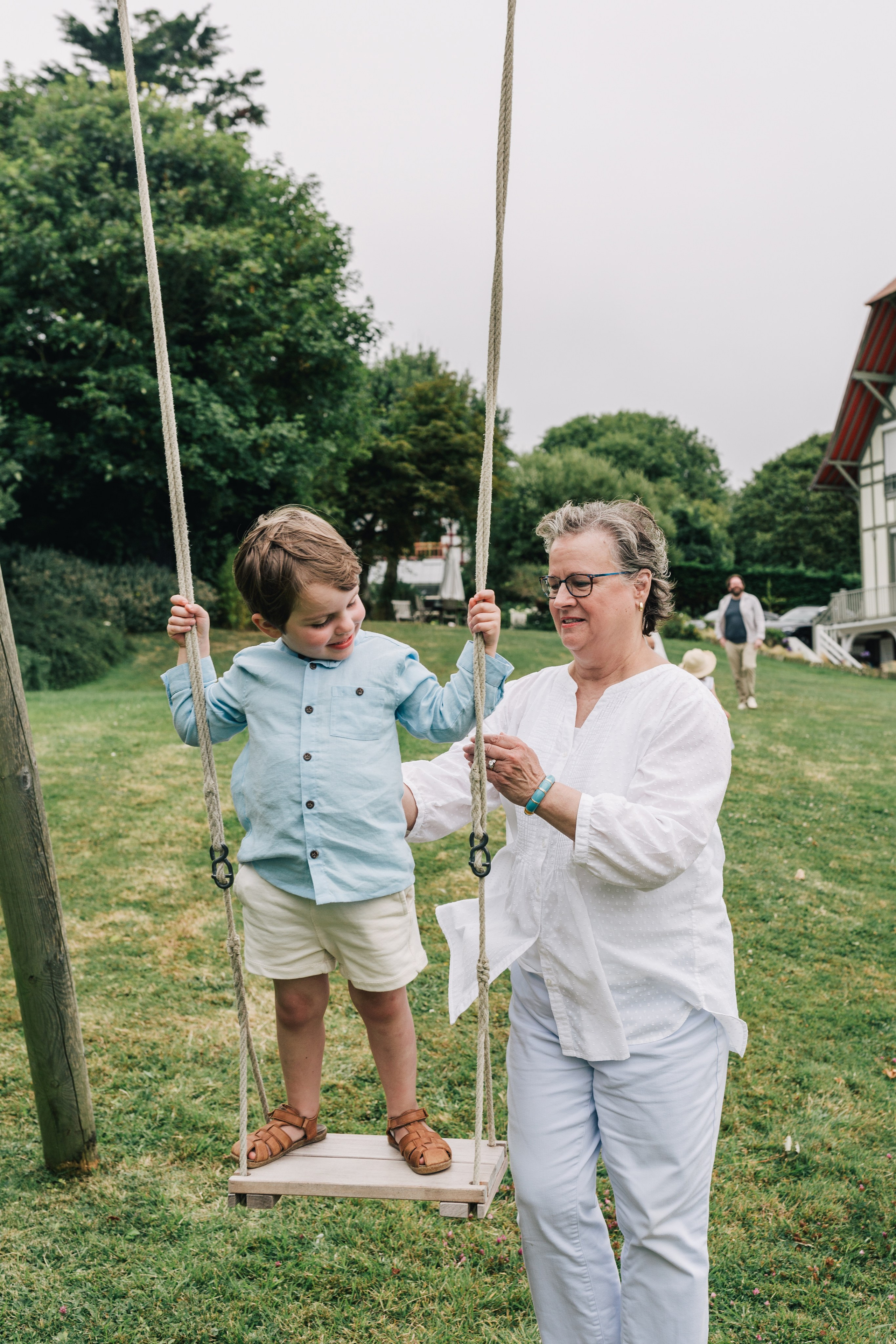 Big family photoshoot in Dieppe. Photographer Rouen, France