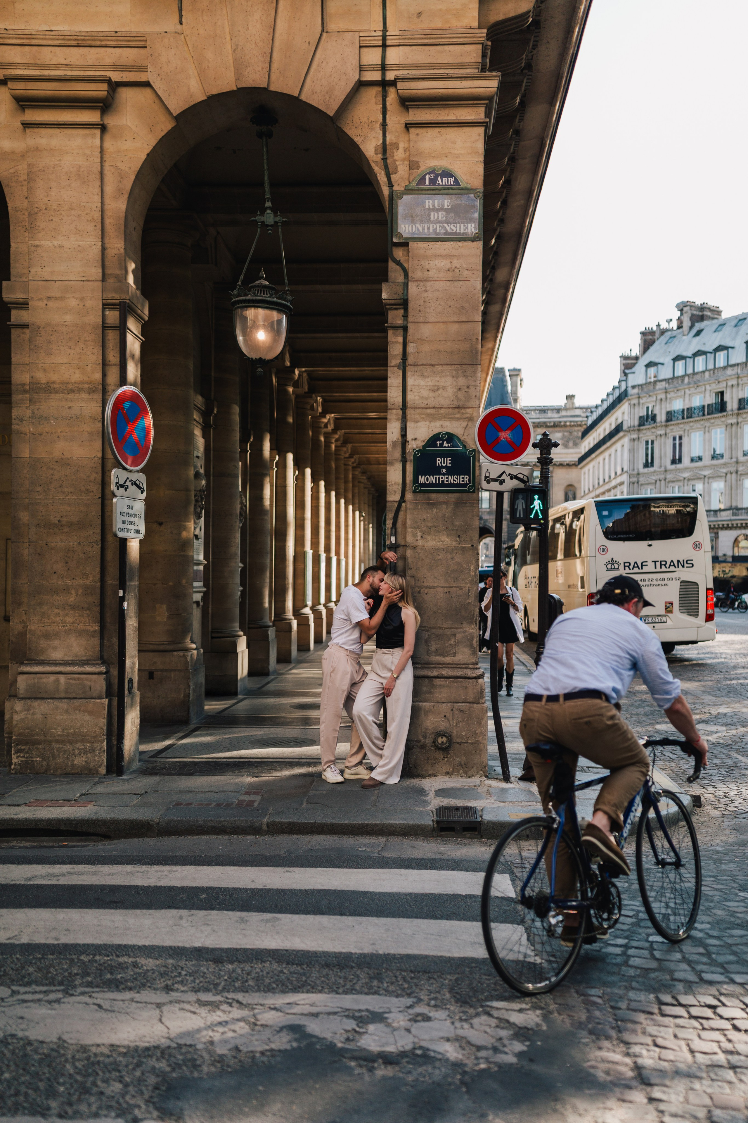 Paris couple shooting. Фотограф, Руан, Франция