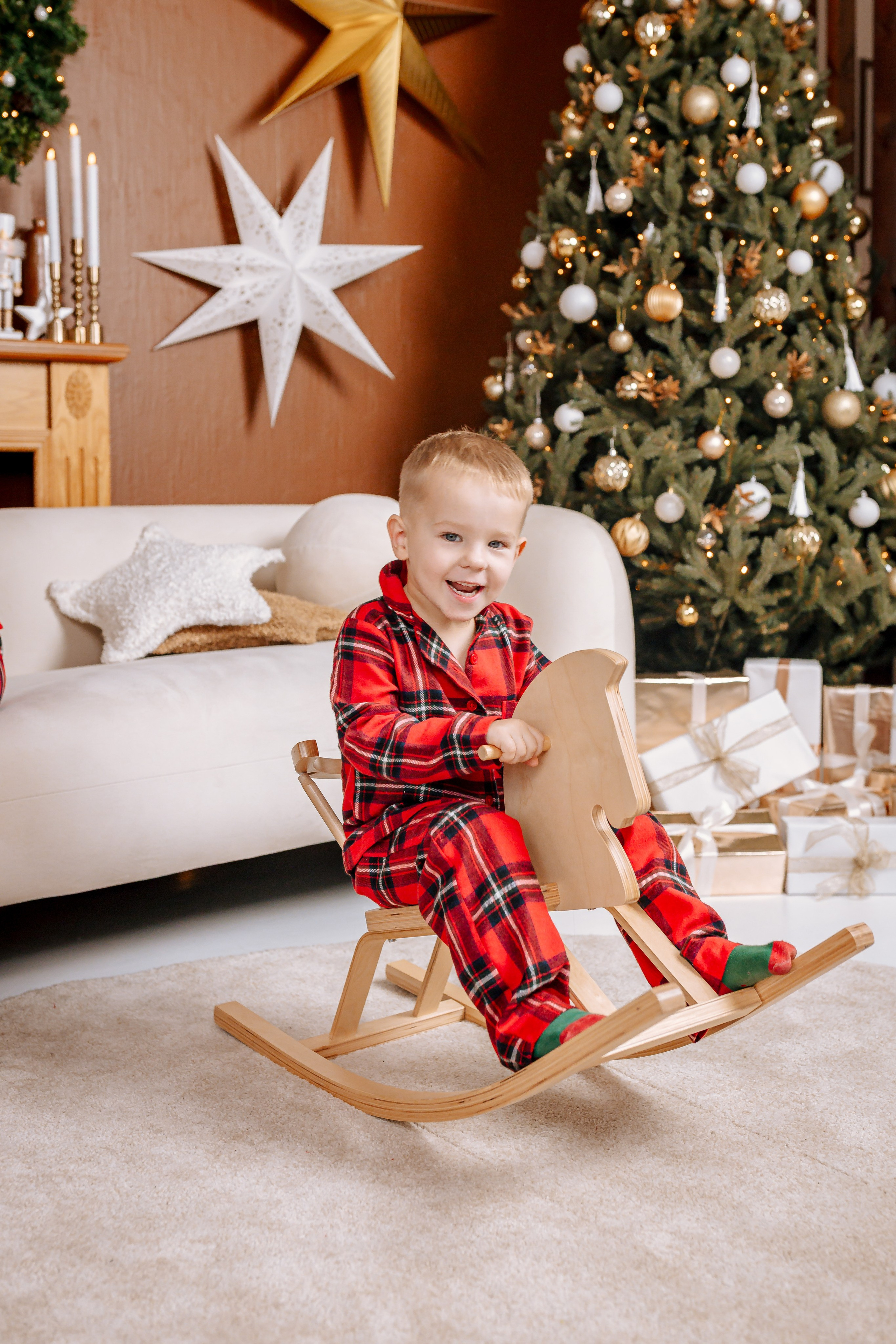 Ziemassvētki studijā. Home