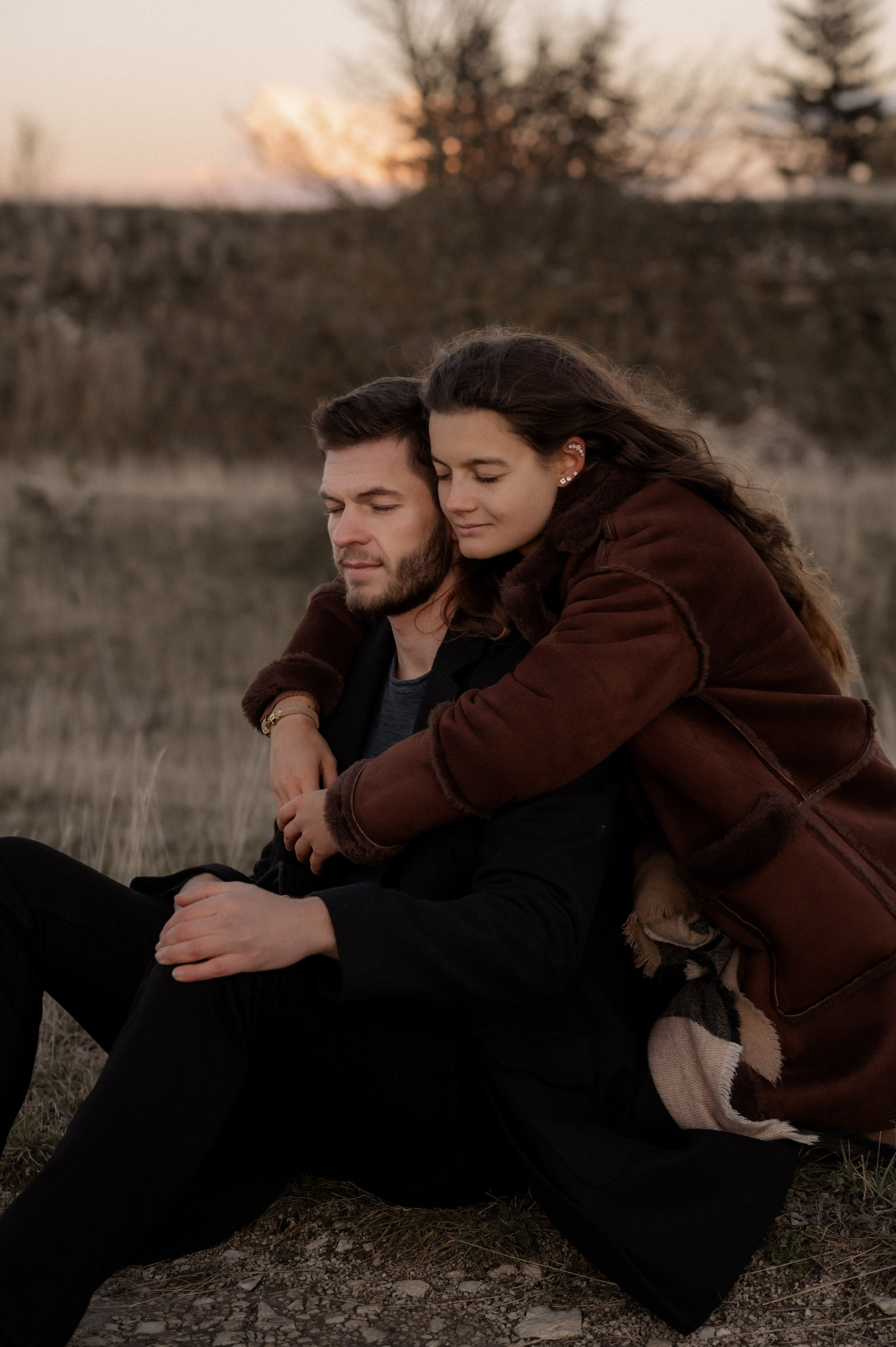 Wenn der Wind flüstert | Paarshooting am Gelben Berg. Photographer in Nuremberg Irina Mehnert from Ansbach