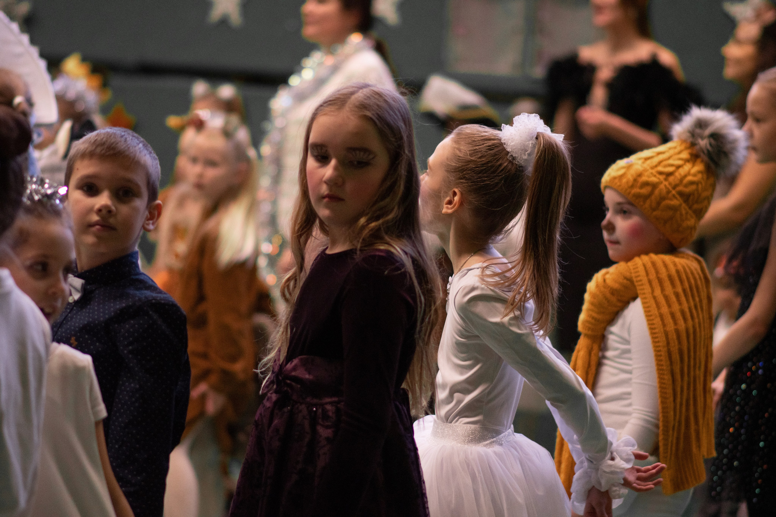 Новогодний хоровод. Семейный и детский фотограф