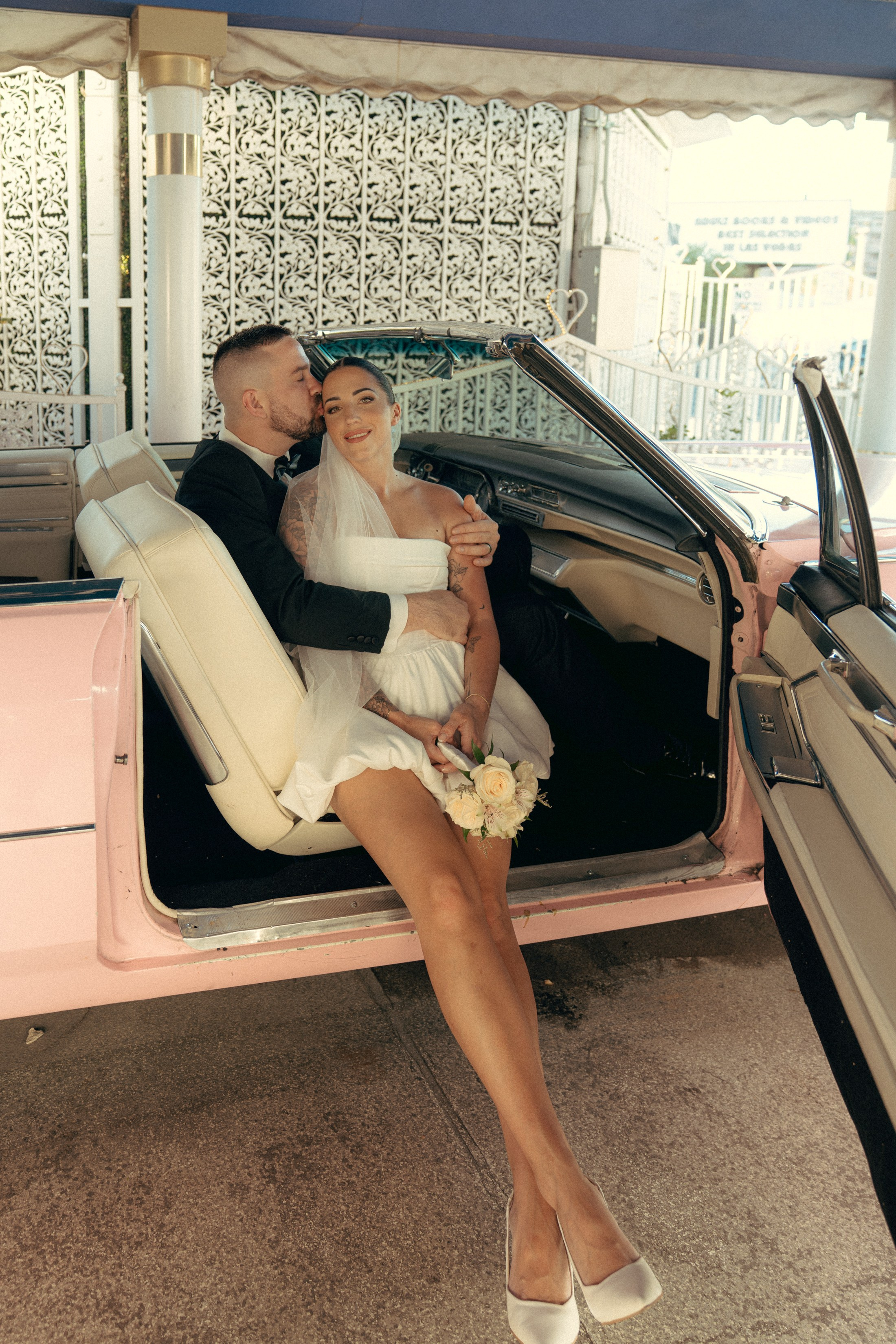 Alex&Danny. Wedding & elopement photographer Viktoriya Kravtsov. Las Vegas