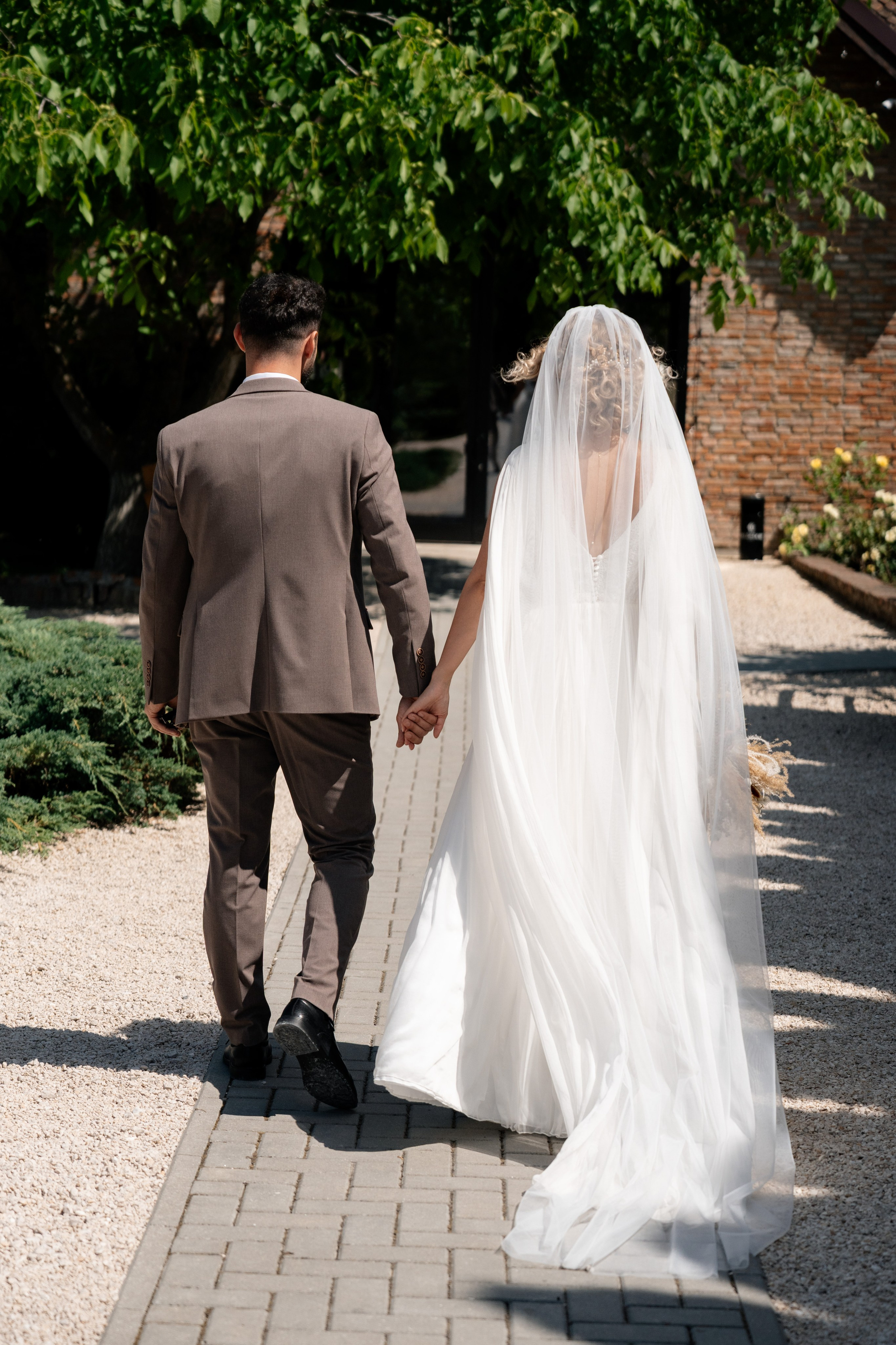 Octavia & Theo. Destination Wedding Photographer Alex Pasarelu