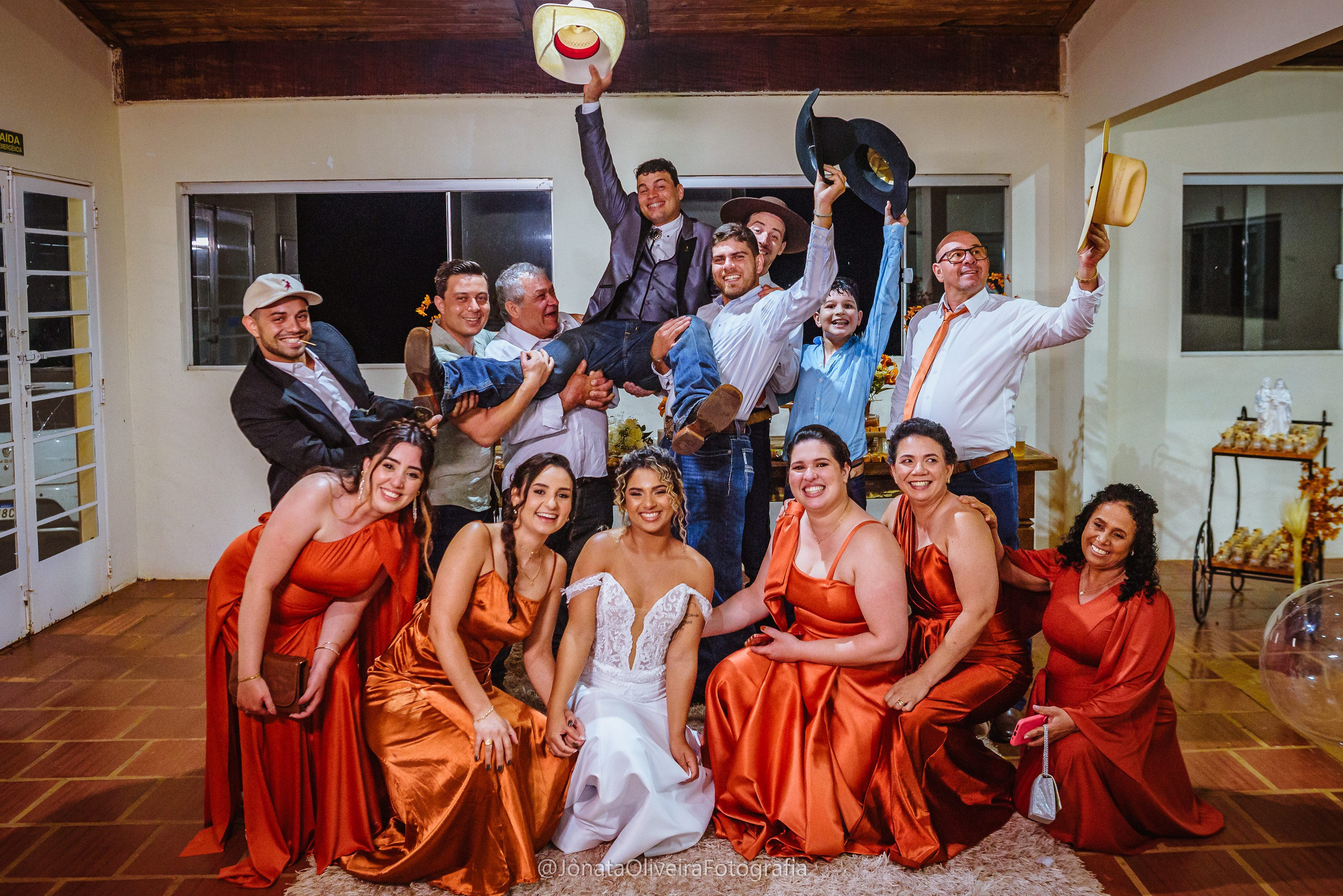 Vestido de noiva making of da noiva. Fotografia de casamentos e ensaios em avaré Jônata Oliveira