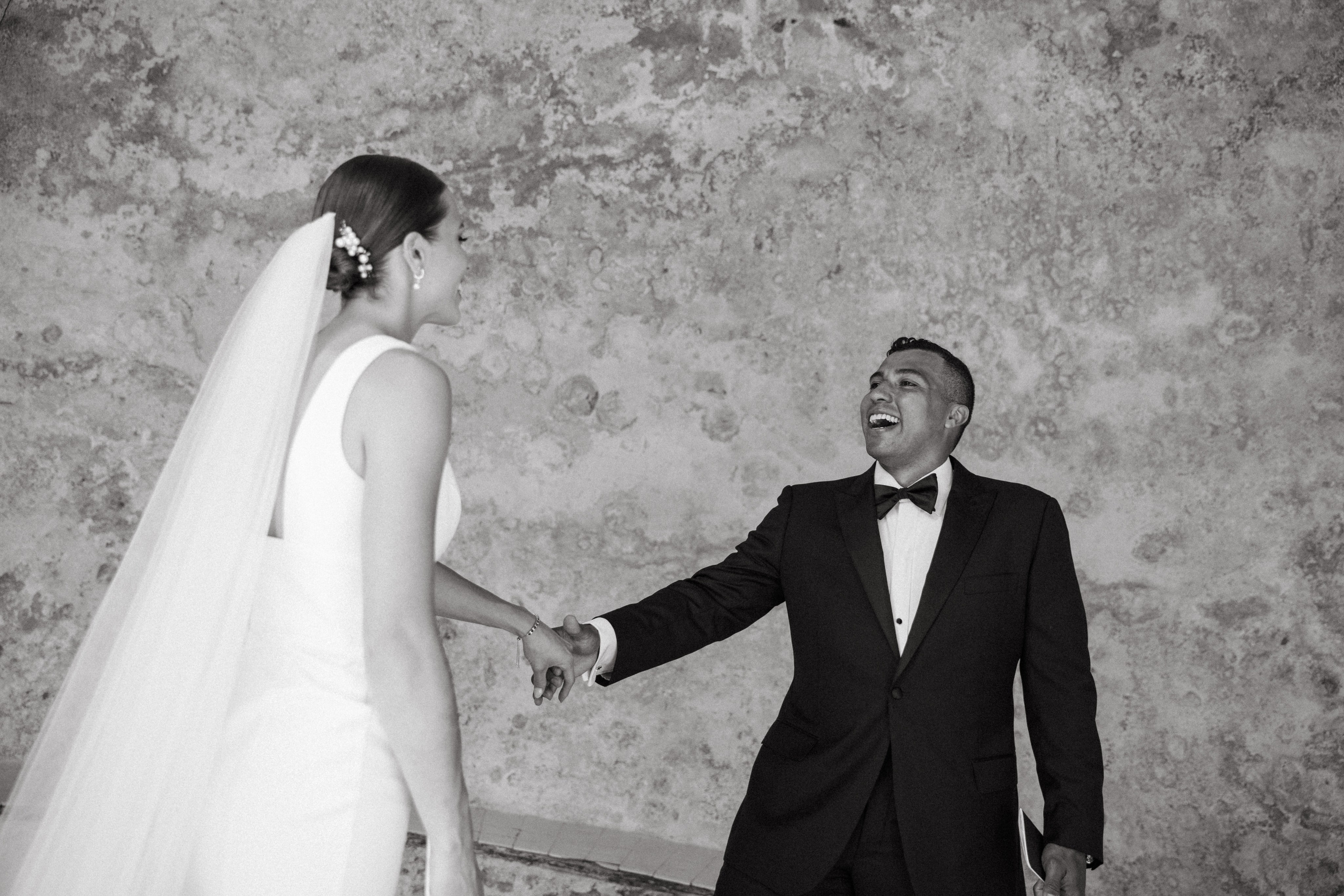 Hollis & Enrique. Villa Blanca. Paola wedding photographer / videographer in Barcelona