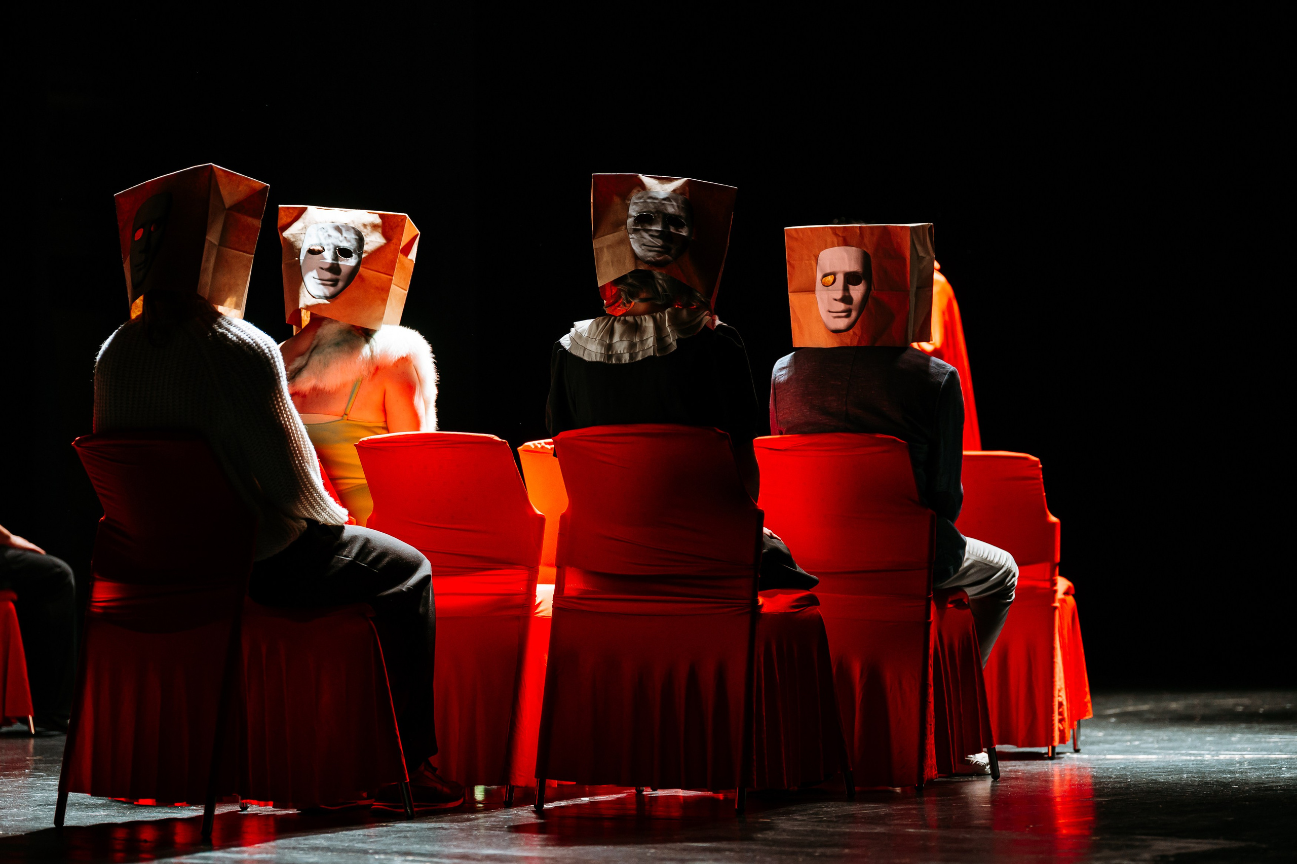 Garbo Teater „12 стульев“. Jelizaveta Gross - reportaaži- ja portreefotograaf Narvas