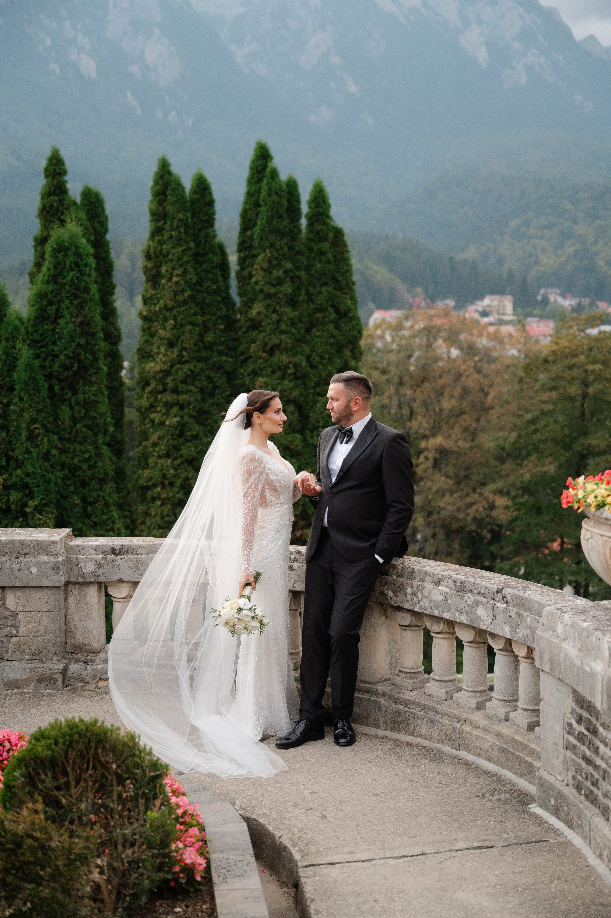Mălina & Silviu – ședință foto la Castelul Cantacuzino | Fotograf nuntă