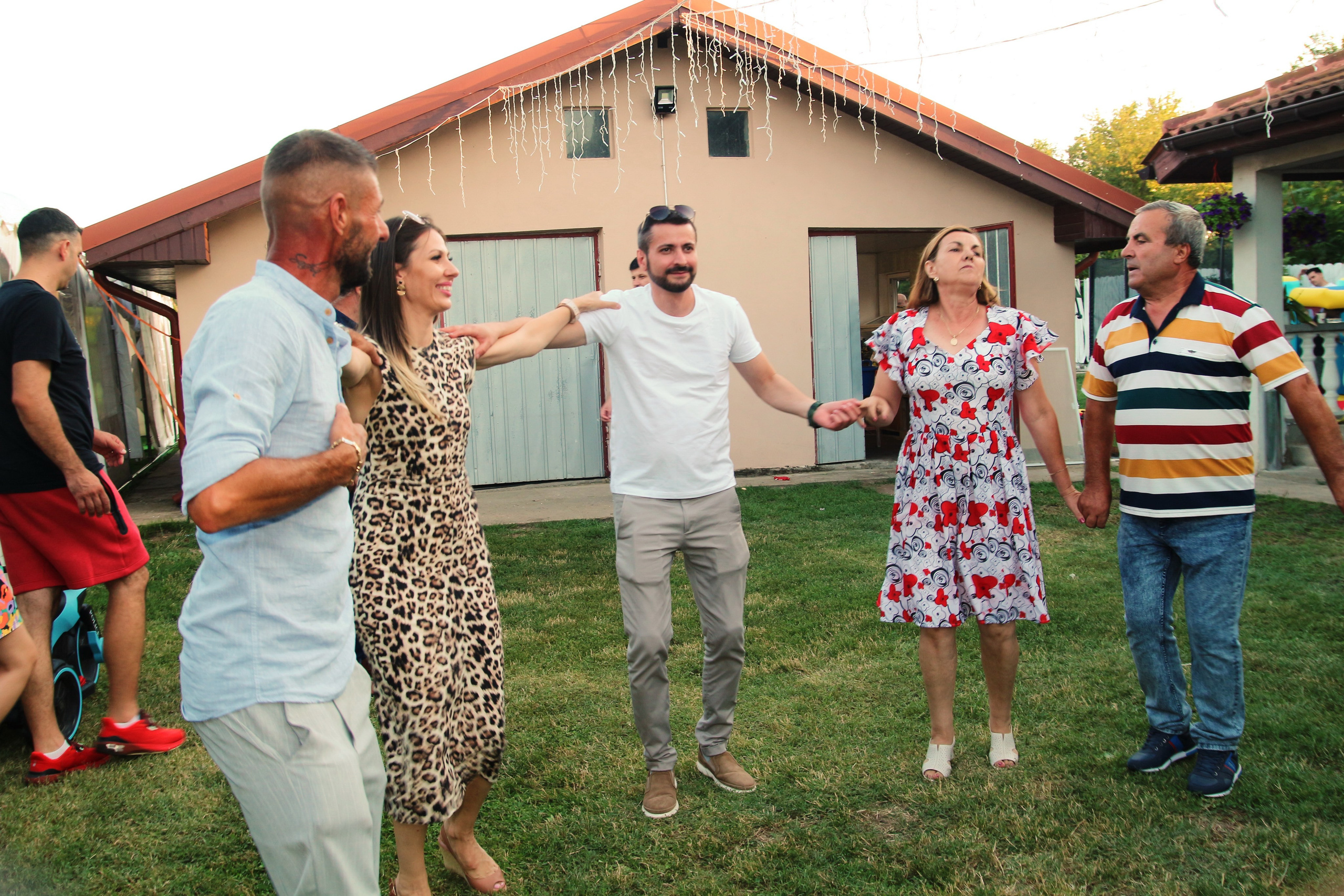 BYZO MEDIA. PETRU BYZO - family and children photographer in ROMANIA