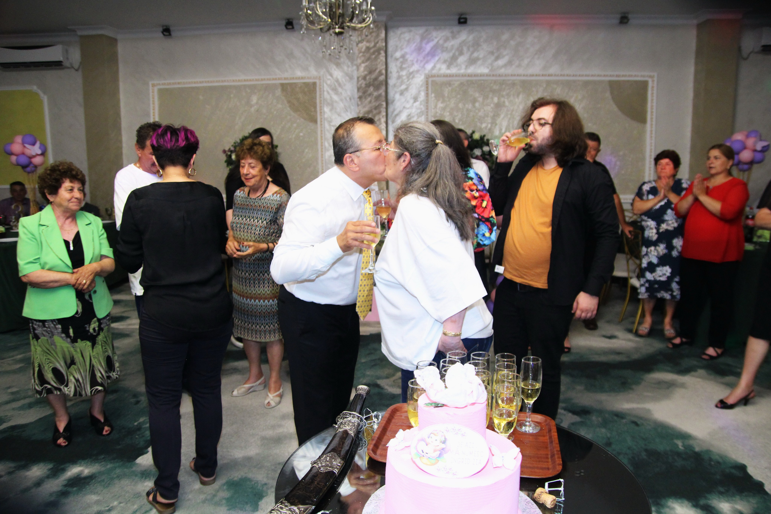 BYZO MEDIA. PETRU BYZO - family and children photographer in ROMANIA