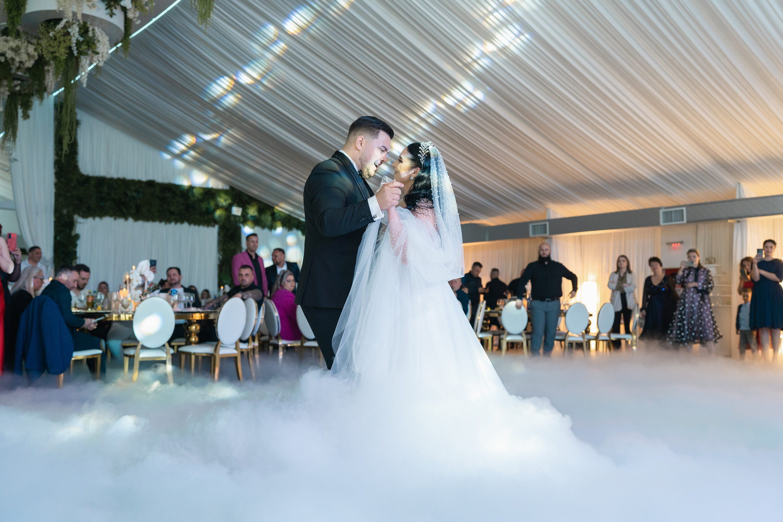 Nuntă - Gabriela și Alexandru. ALB — Alexandru-Laurențiu Bîrsan | Fotograf în București