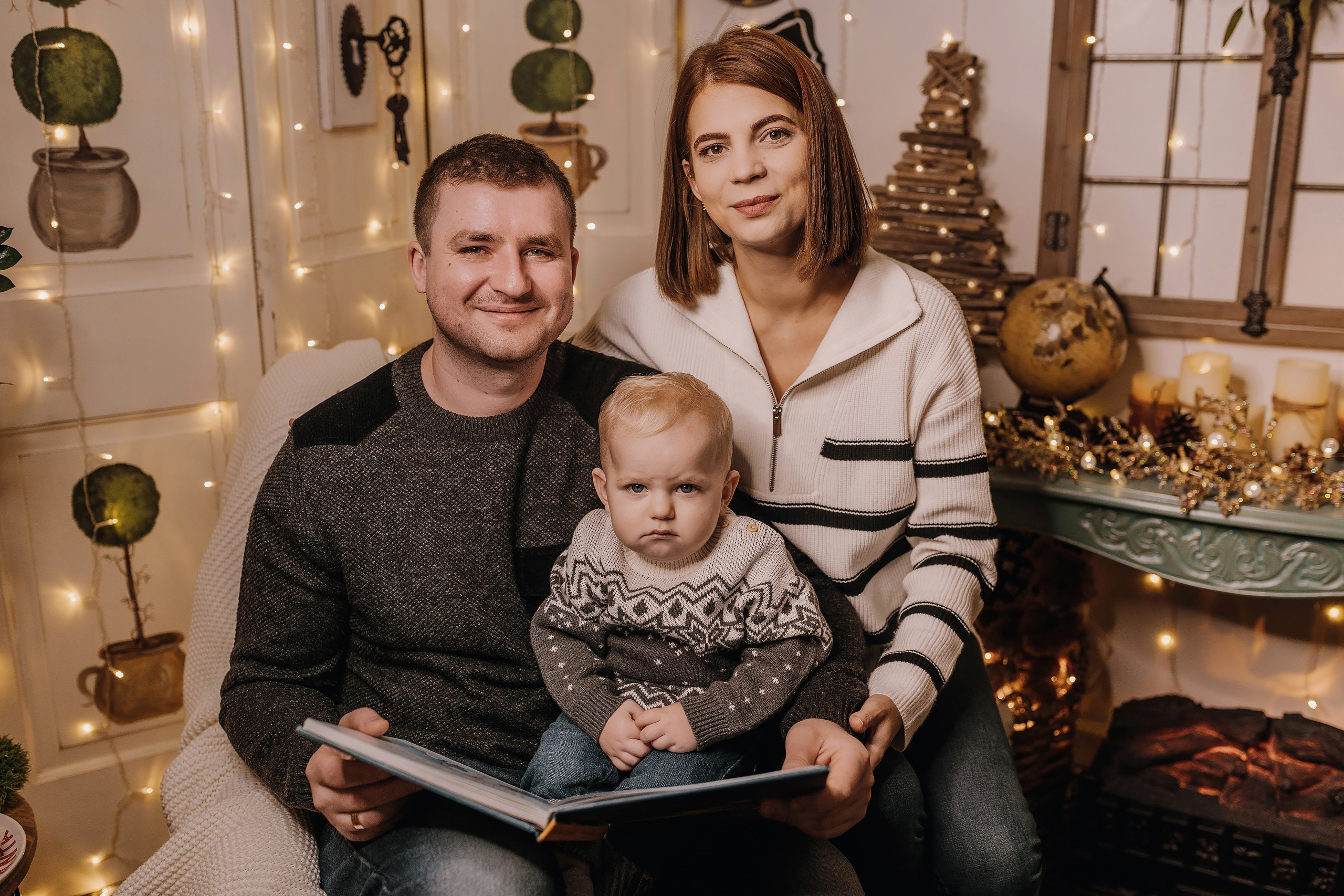 03.12.2023 Christmas Photoshoot. Wedding family event photographer in Chicago Nick Yushevich