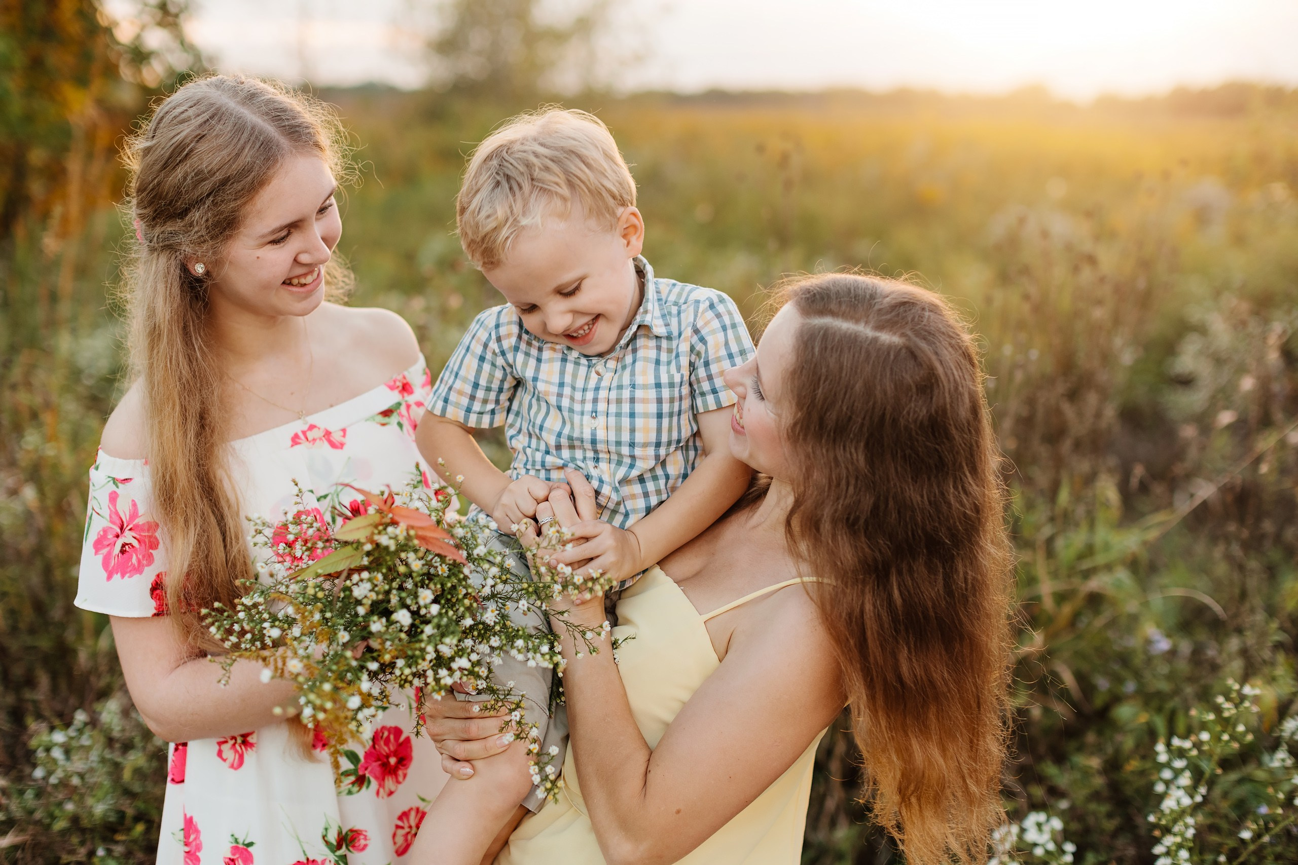 09.21.24 Family Photoshoot. Wedding family event photographer in Chicago Nick Yushevich