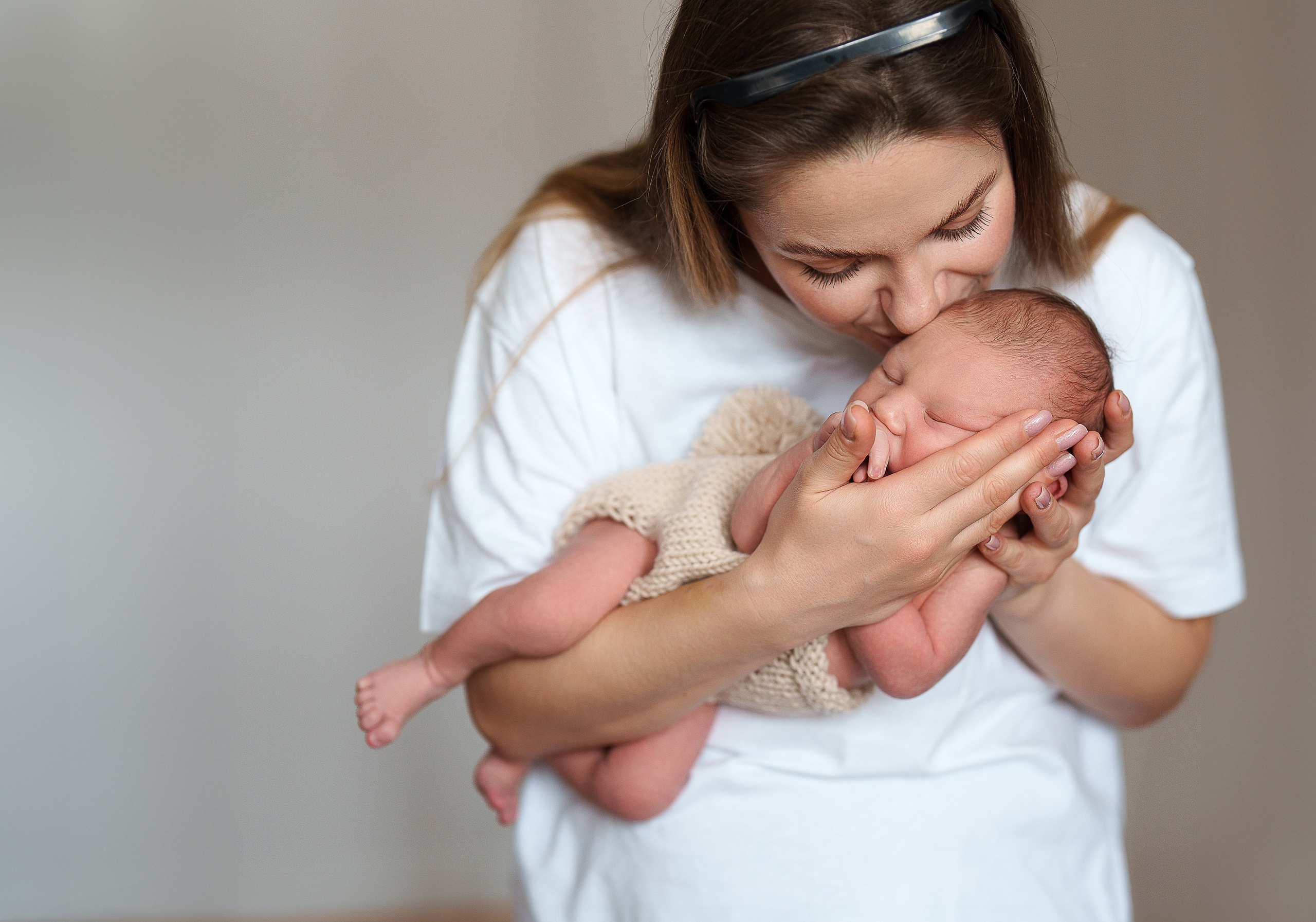 Baby girl home shooting. Family, conceptual women portrait photograher in Geneva, Switzerland