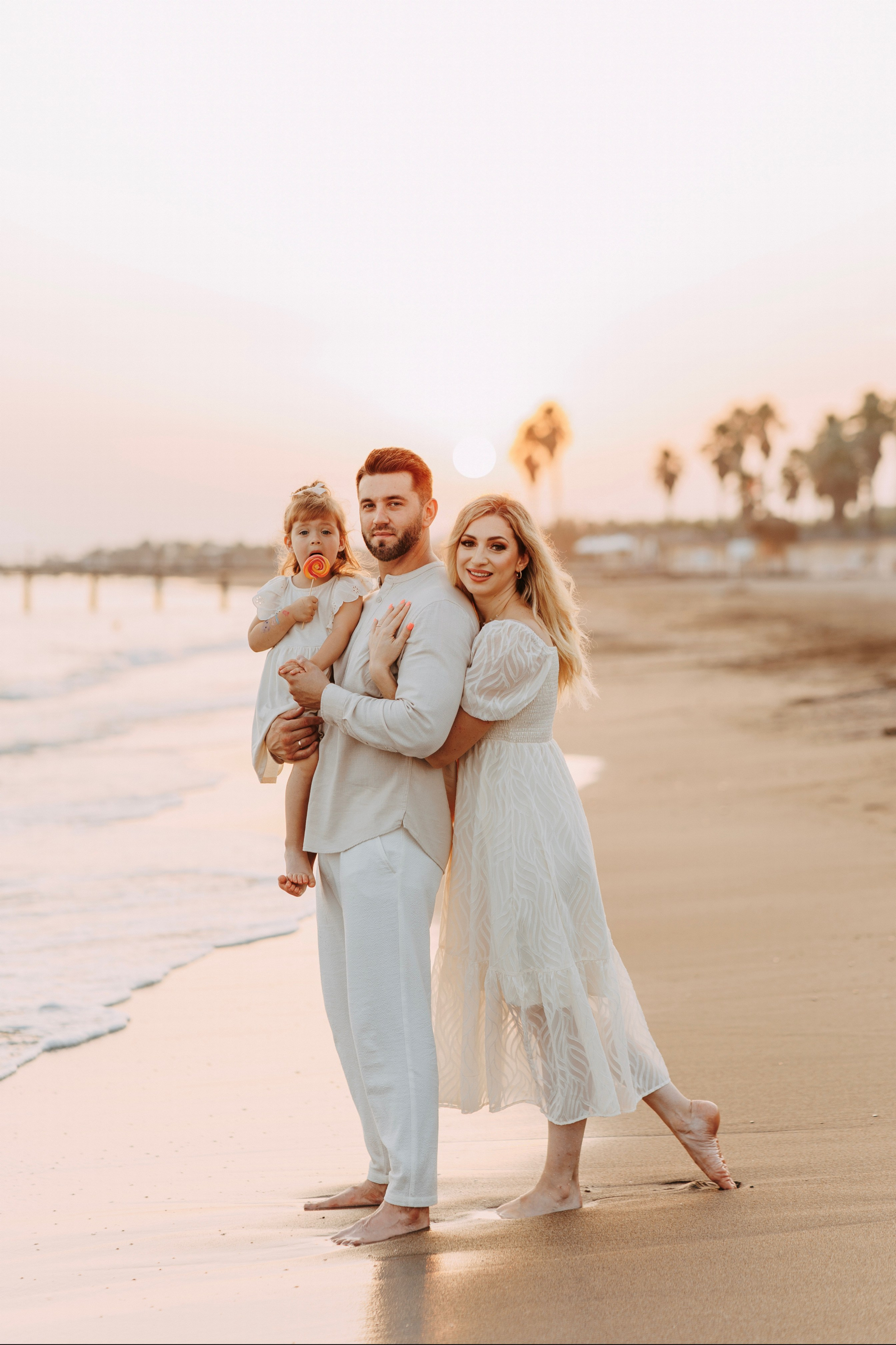 Professional Photographer in Belek Wedding  and Family Photographer in Belek. Family photo session on the beach in Belek. Alsu Develi |. Professional Photographer in Alanya, Side, Belek, Antalya. Turkiye