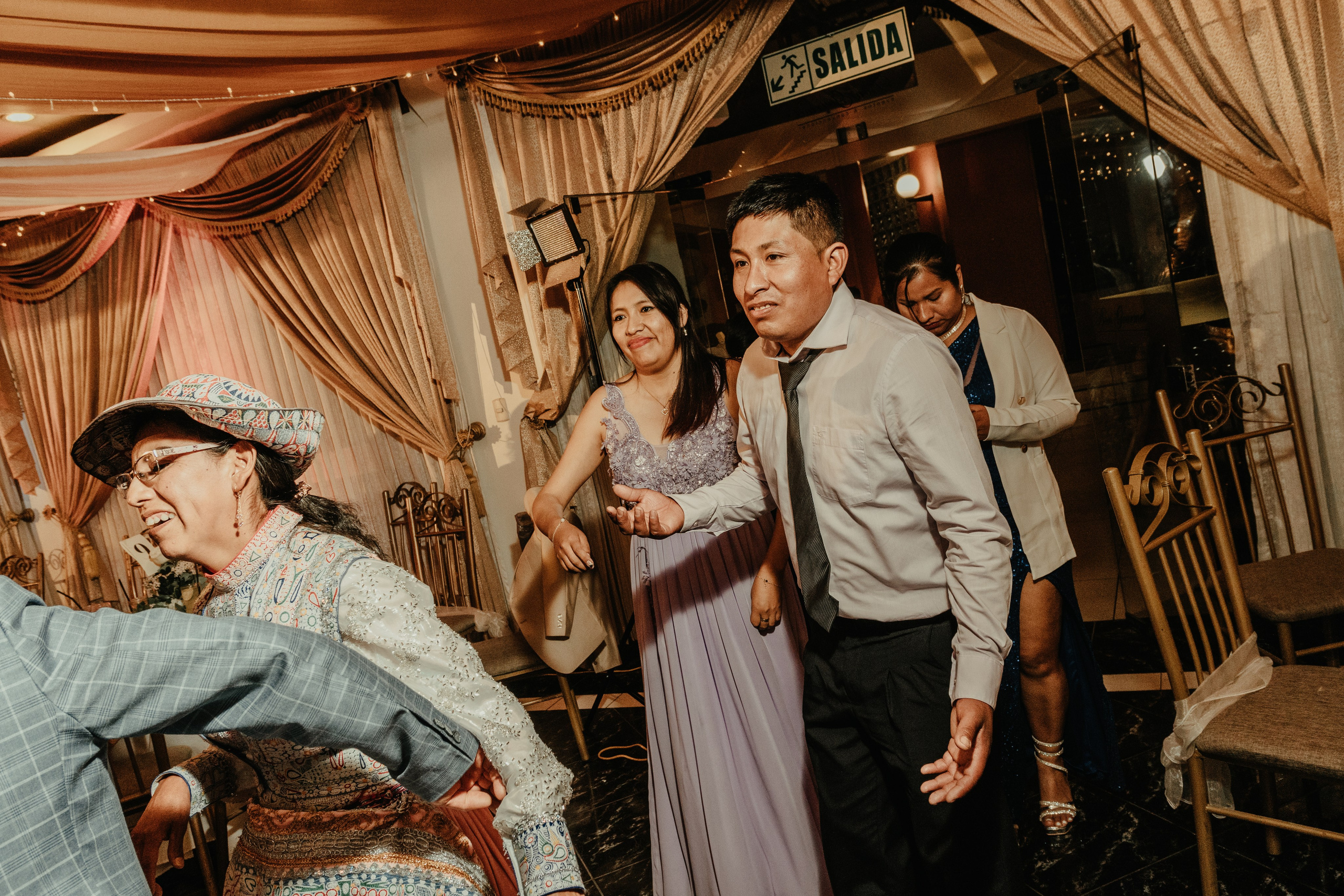 VANESSA + FRANKLIN BODA RELIGIOSA. Studio KVTA | Fotografía y Video de Bodas en Arequipa