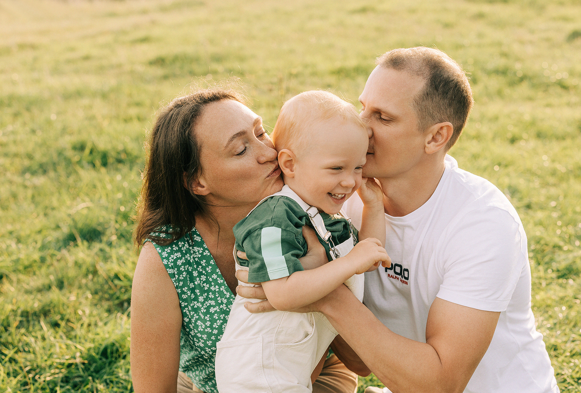 Outdoor family photoshoot in Prague. Family and wedding photographer in Prague Natalia Fedori