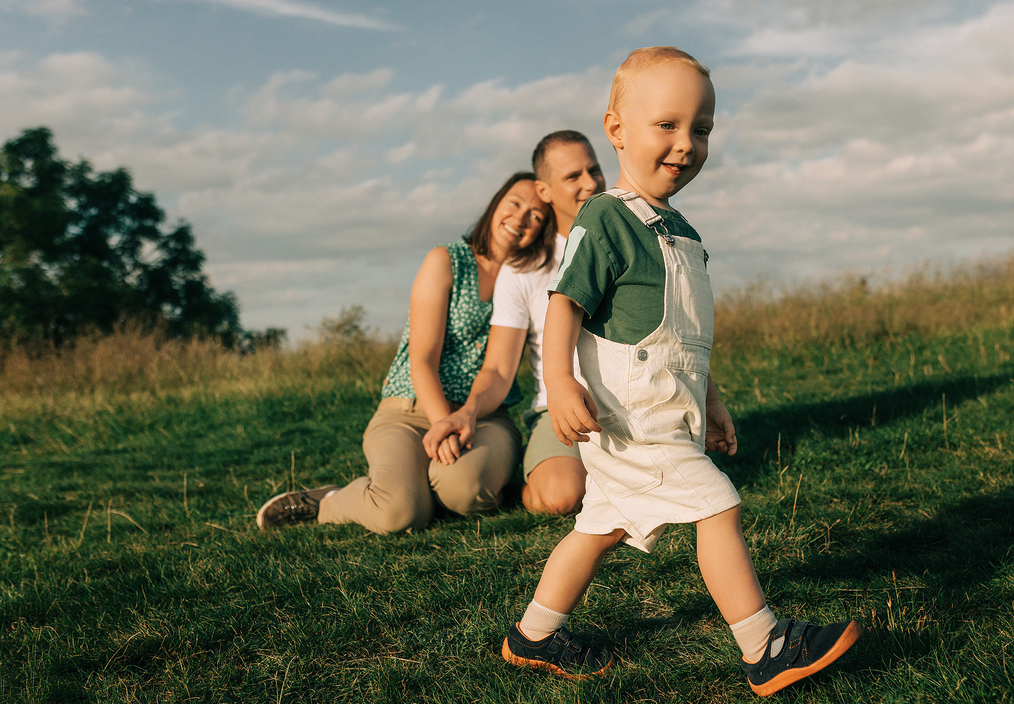 Outdoor family photoshoot in Prague. Family and wedding photographer in Prague Natalia Fedori